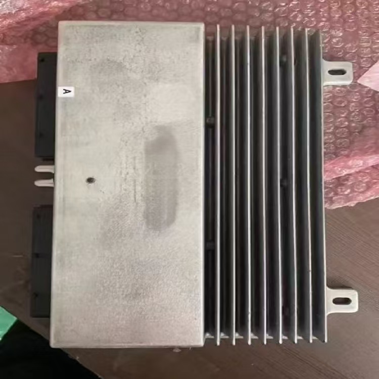 L220F ECU电脑板11381475