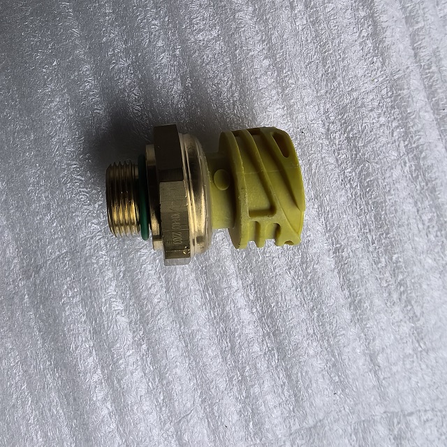 压力传感器20796744 沃尔沃L150F/120/180G/220F/350G装载机压力传感器