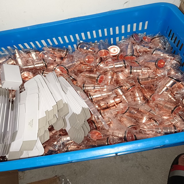 适用于沃尔沃D12D/D13F单体泵铜套