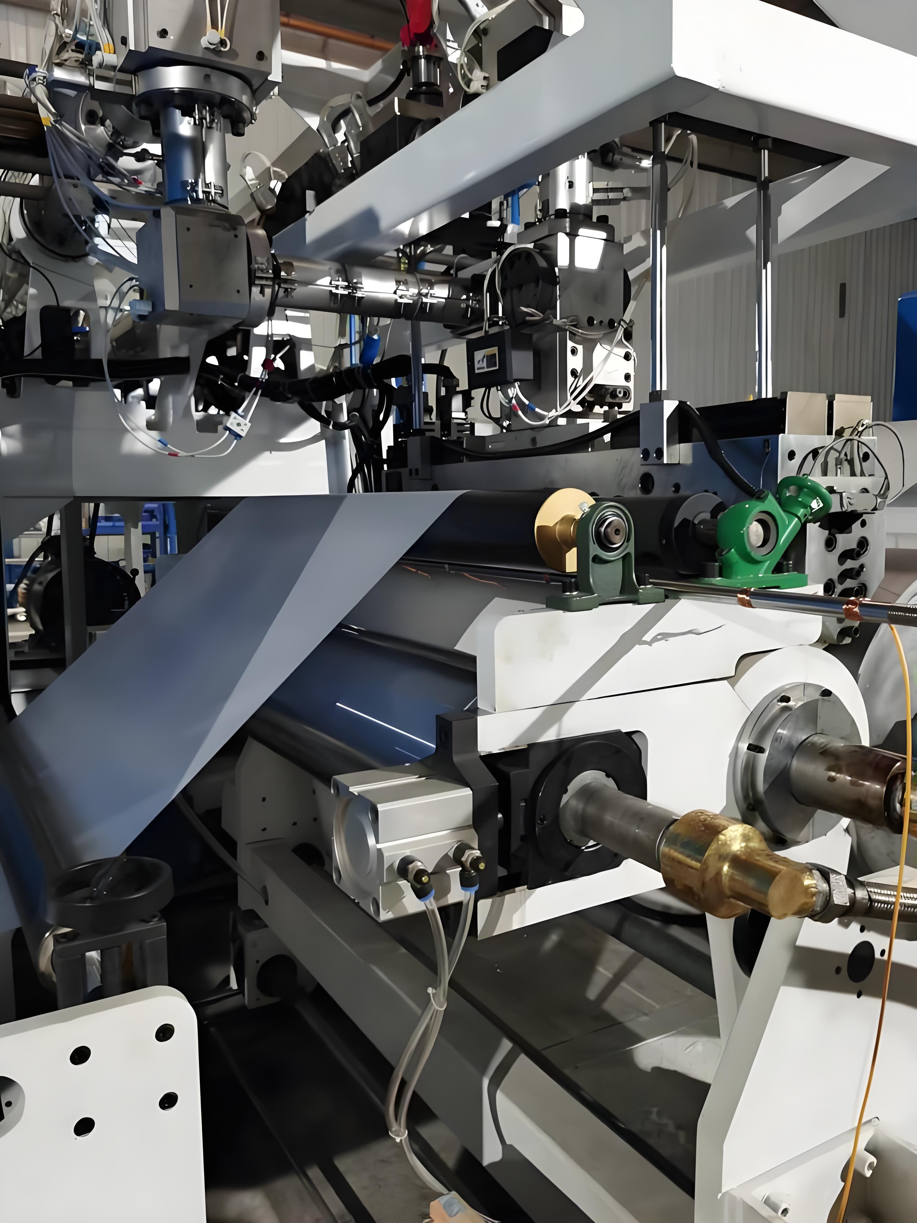 成都节能 PET 淋膜生产线 TPR 淋膜复合设备多少钱