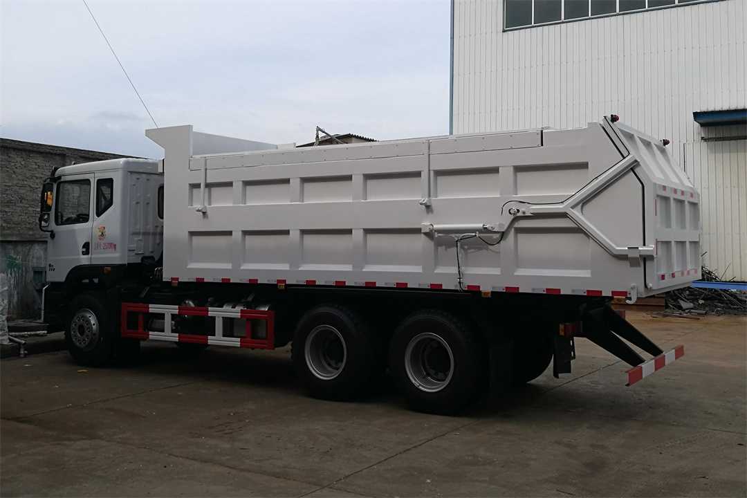 ## 法規視角下的達標排放糞污運輸車：技術要點與環保價值