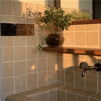 茶室墙面 罗曼米黄莱姆石小方块 伊朗洞石大理石石材 凸面马赛克