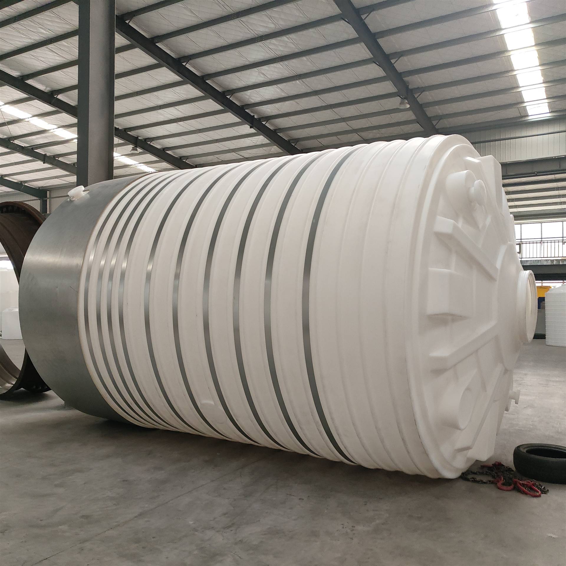 湖北PE储水桶厂家 滚塑聚乙烯储罐 耐酸碱防腐 30立方废水药剂贮罐