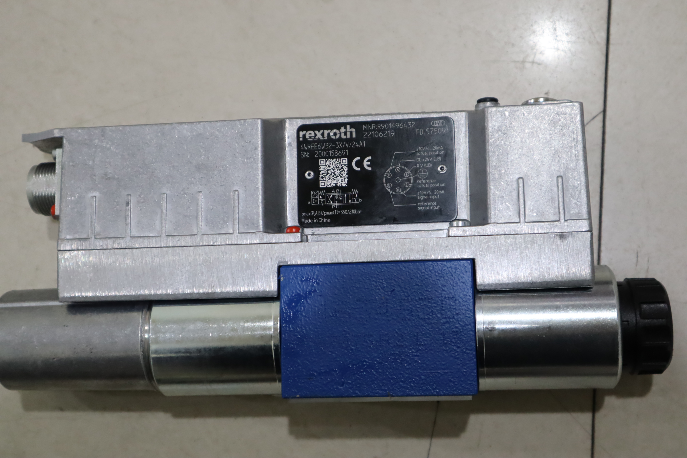 4WREE6W32-30/V/24A1 R901496432 力士乐REXROTH减压阀