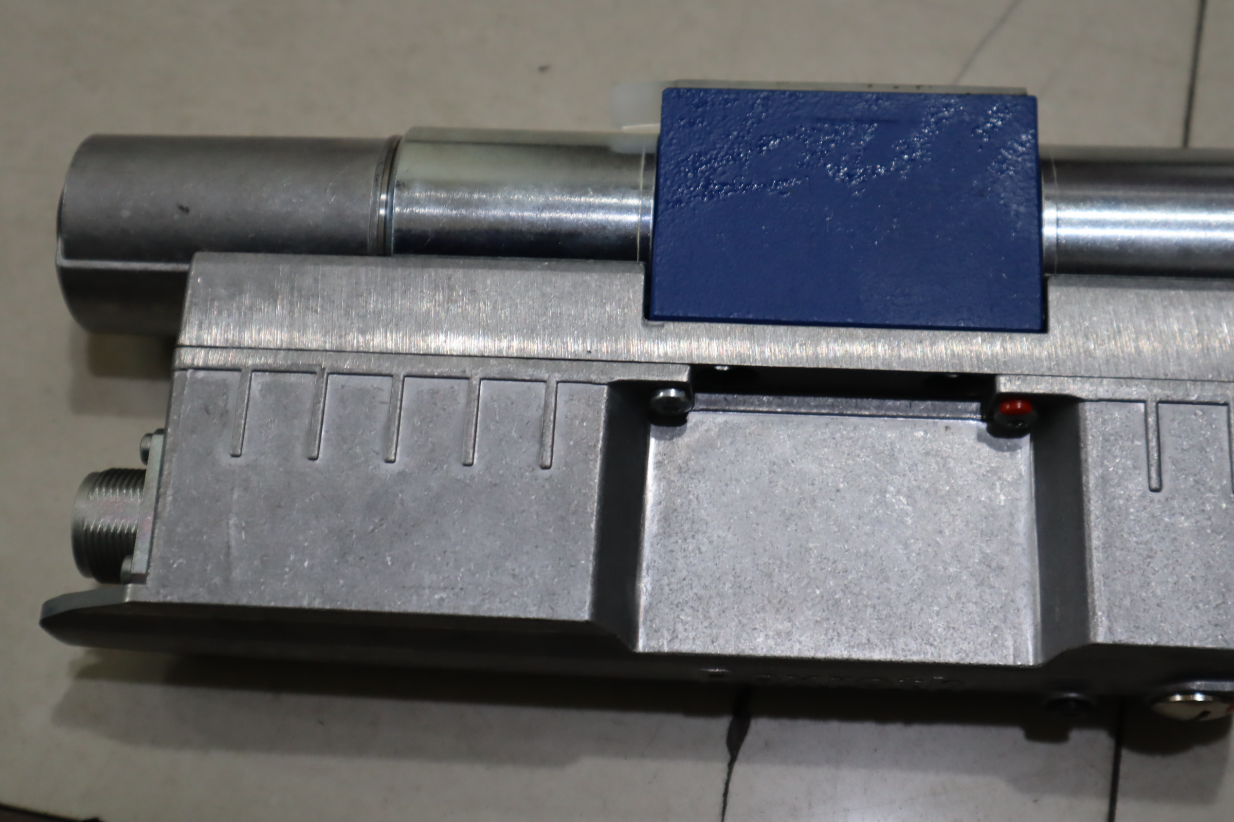 4WREE6W32-30/V/24A1 R901496432 力士乐REXROTH减压阀