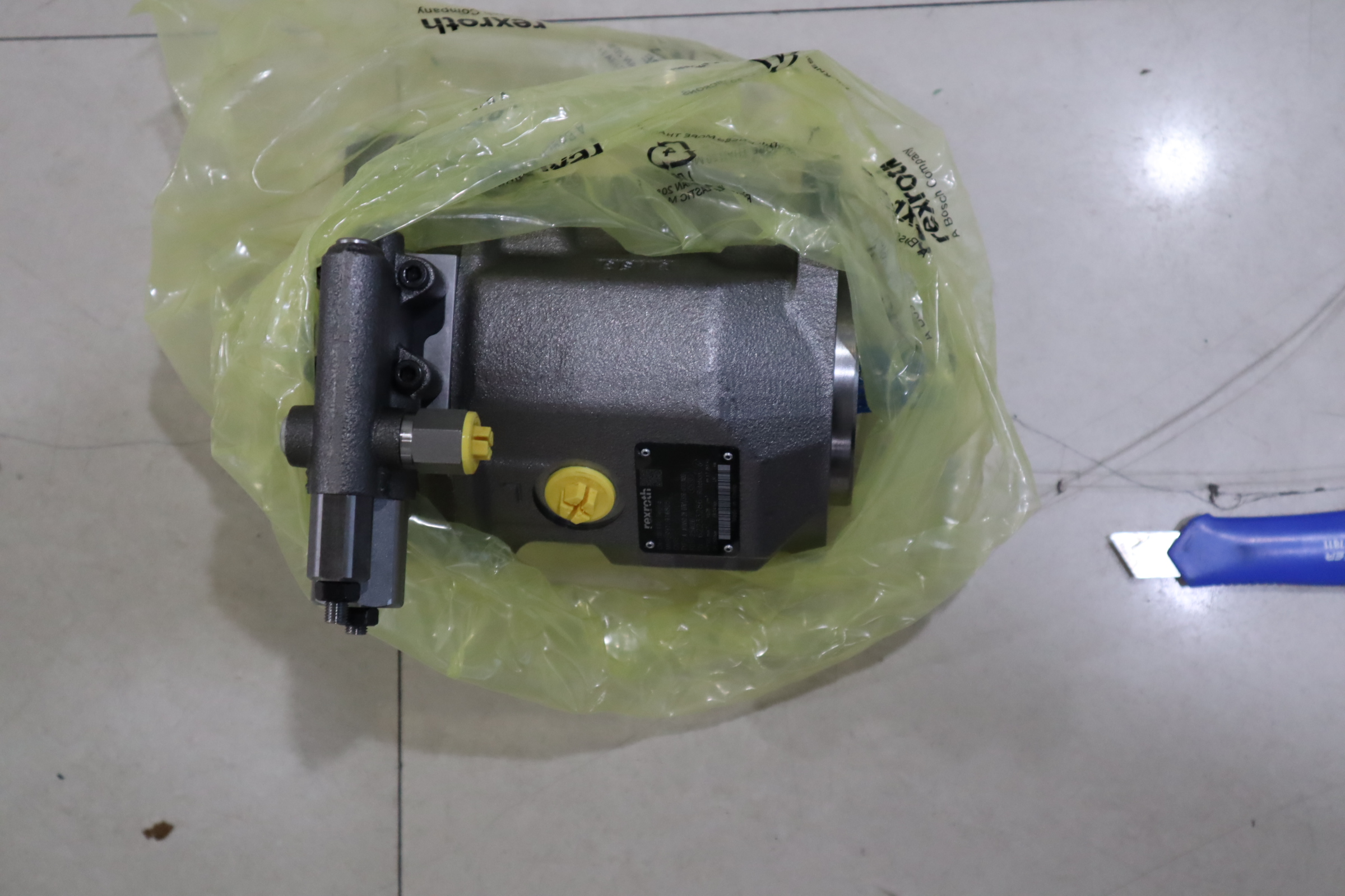 A A10VSO28DFR1/31R-VPA12N00 R910916805 力士乐柱塞泵