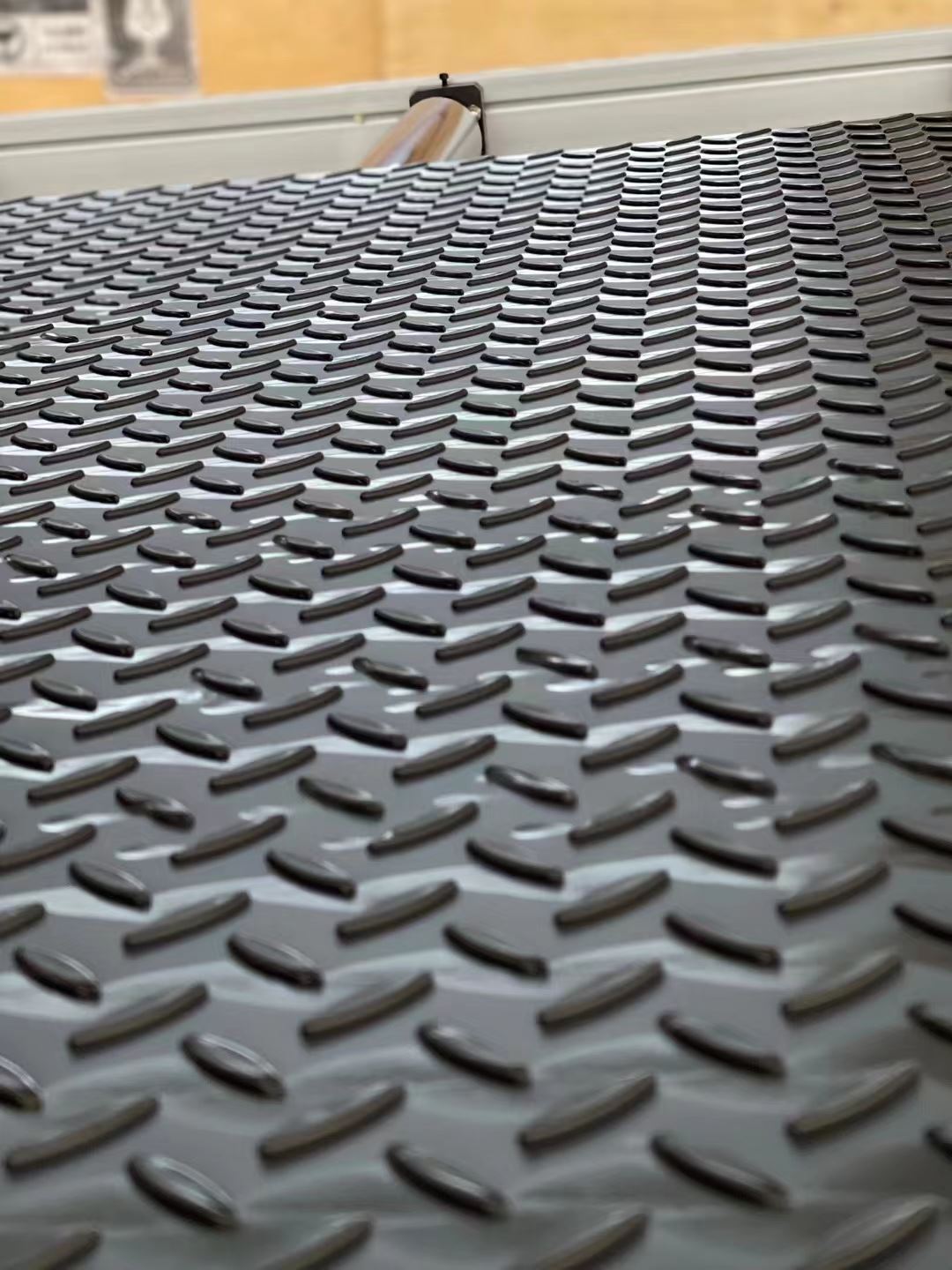 金纬机械PE 厚板设备维修? PE 伺服电机牵引片材生产线 稳定输送设备多少钱