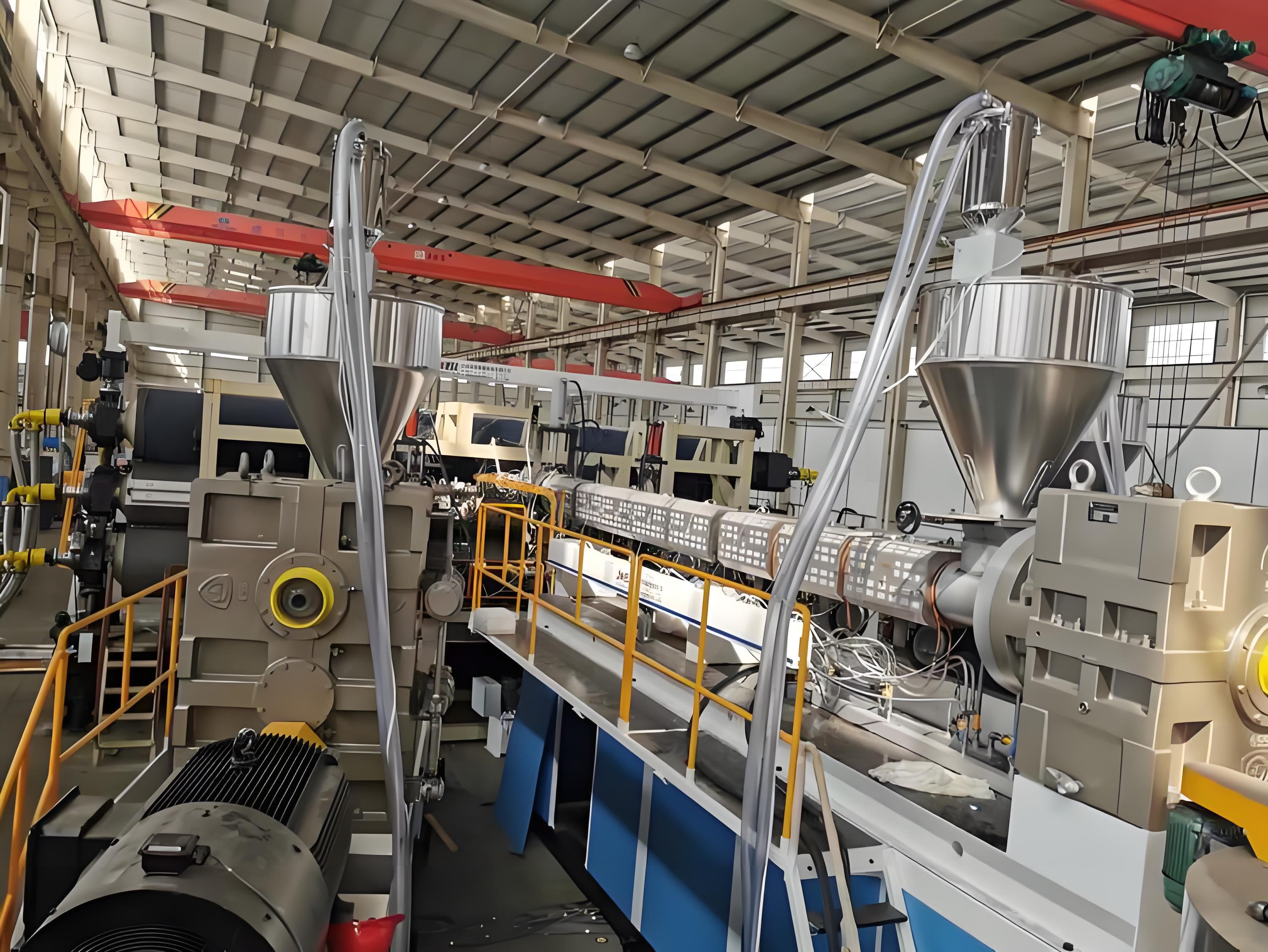 金纬机械PE 厚板设备批发商? PE 伺服电机牵引片材生产线 稳定输送设备公司