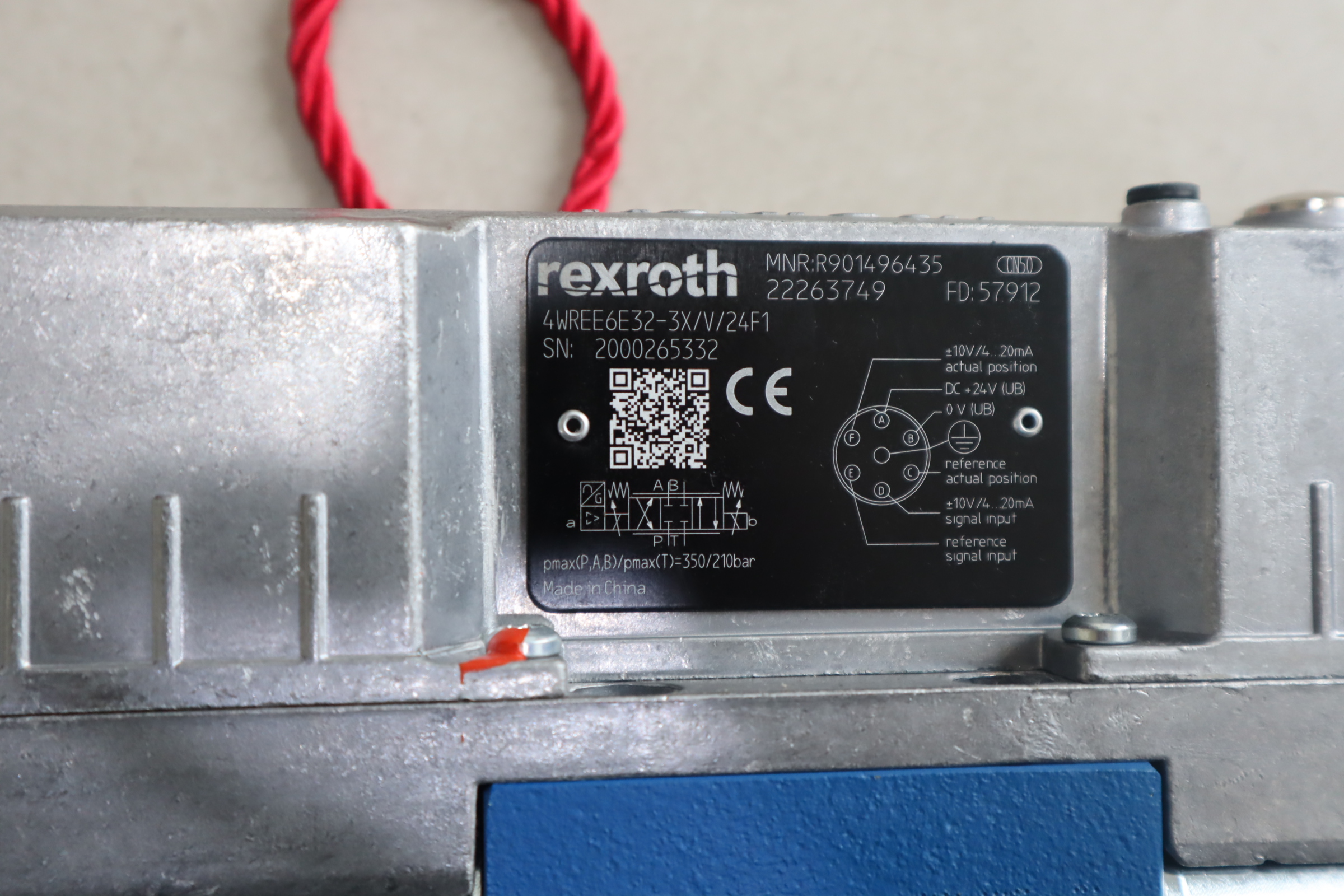 4WREE6E32-30/V/24F1 R901496435 力士乐REXROTH比例阀