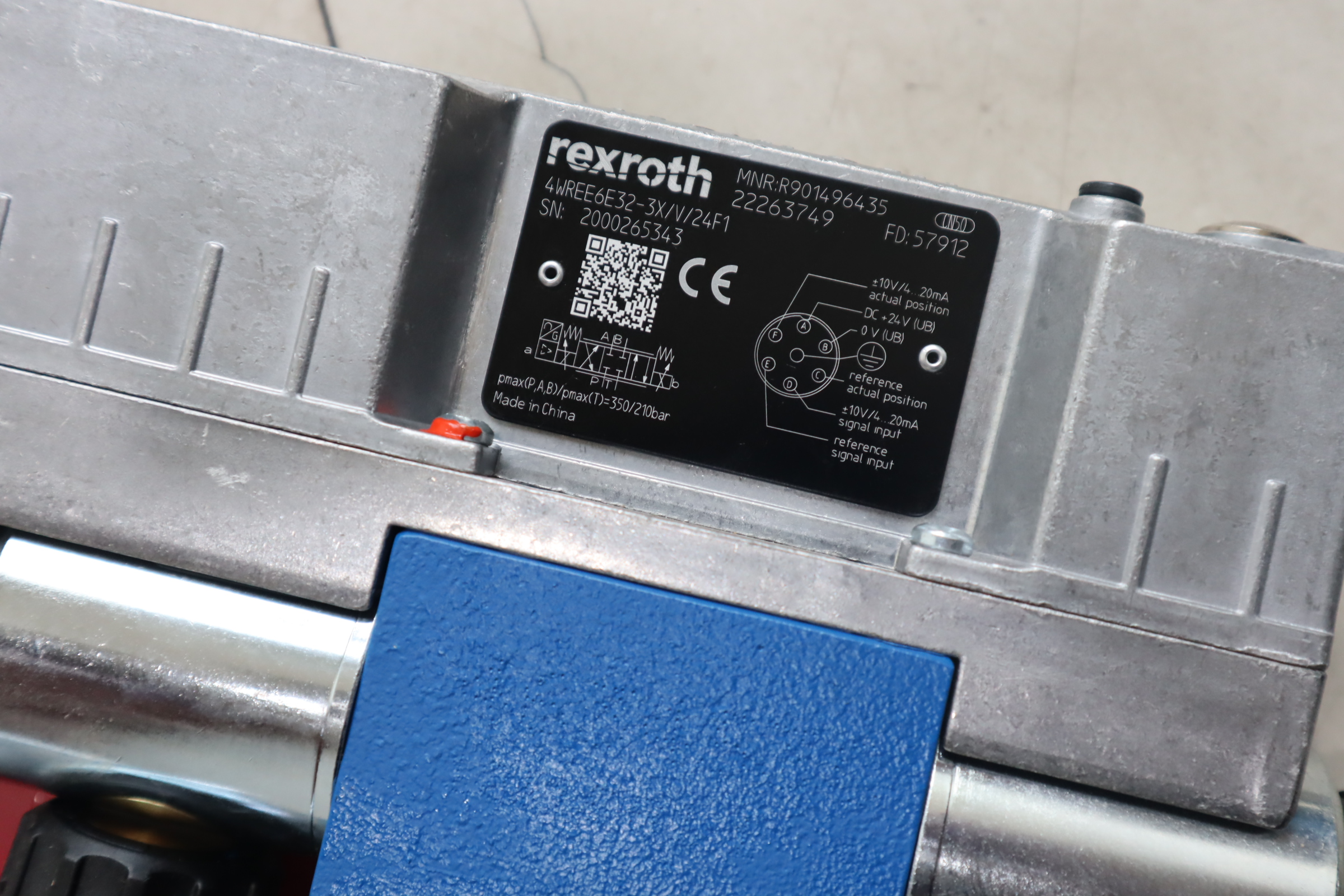 4WREE6E32-30/V/24F1 R901496435 力士乐REXROTH比例阀