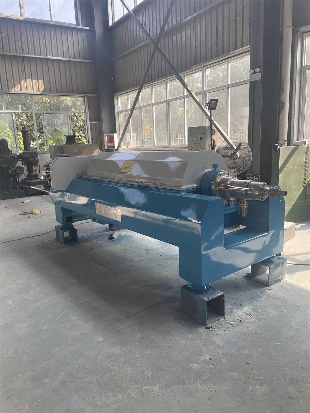 潲水油三相卧螺离心机 550离心机作用原理