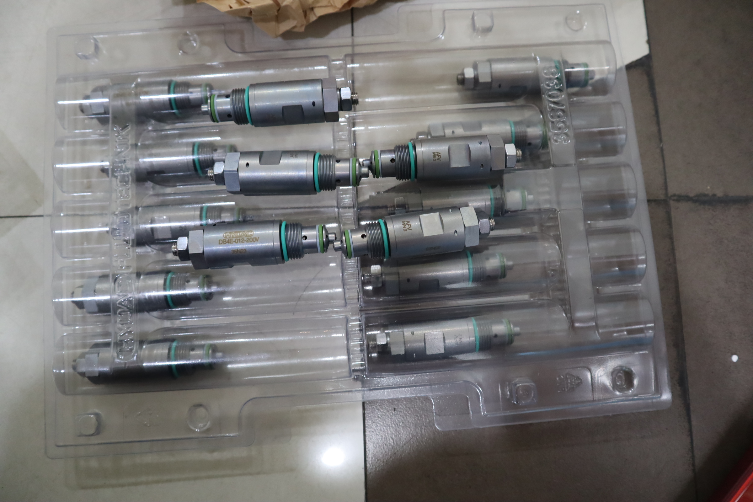 DB4E-012-200V 贺德克HYDAC