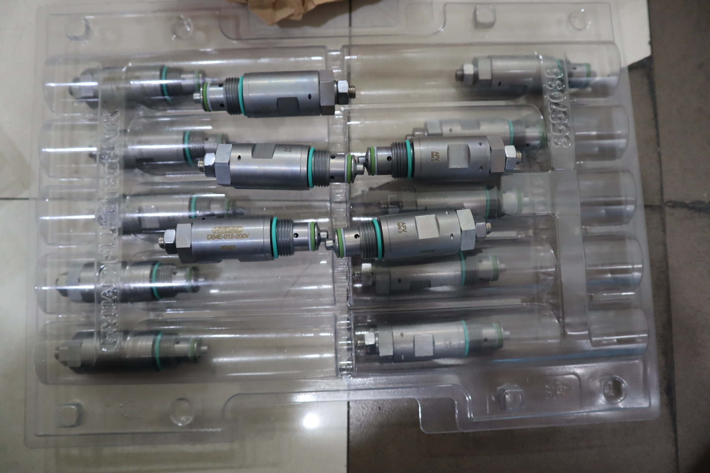 DB4E-012-200V 贺德克HYDAC