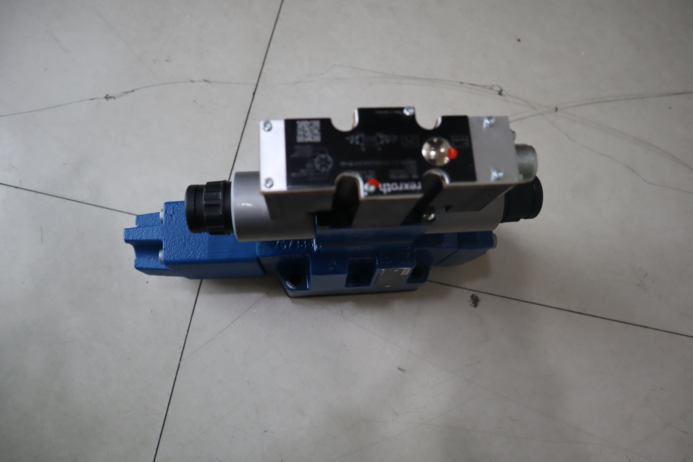 R901054731 力士乐REXROTH 4WRZE16W6-100-73/6EG24EK31/F1D3M 