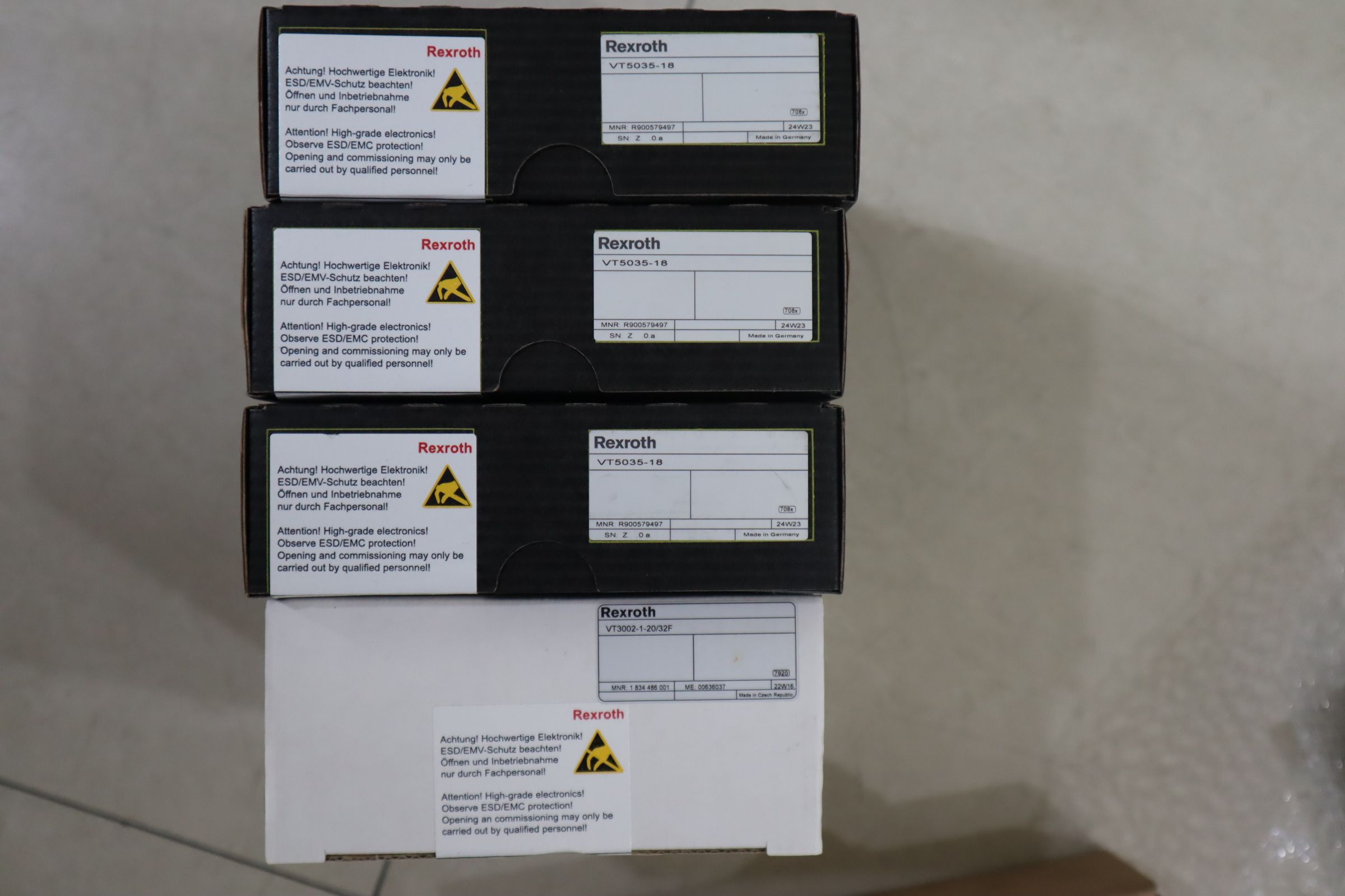 VT5035-18 R900579497 VT3002-1-20/32F 1834486001力士乐REXROTH