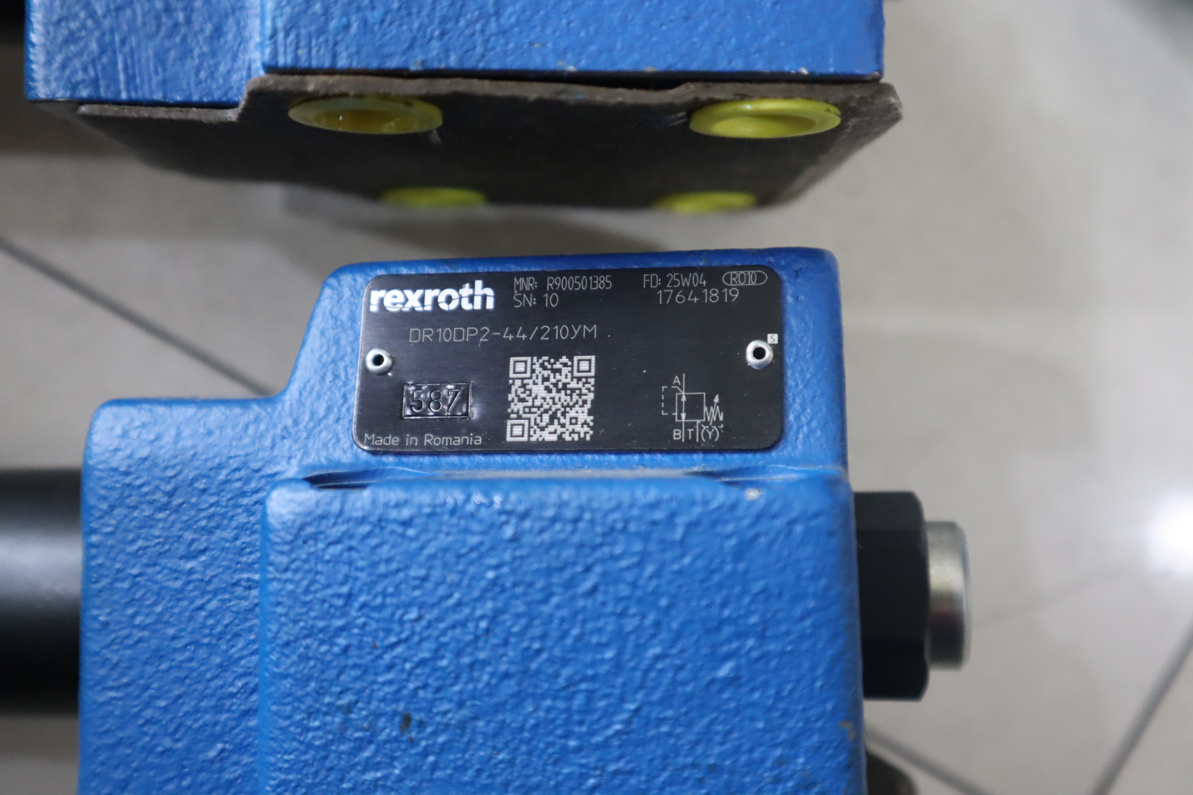 DR10DP2-4X/210YM R900501385 力士乐REXROTH