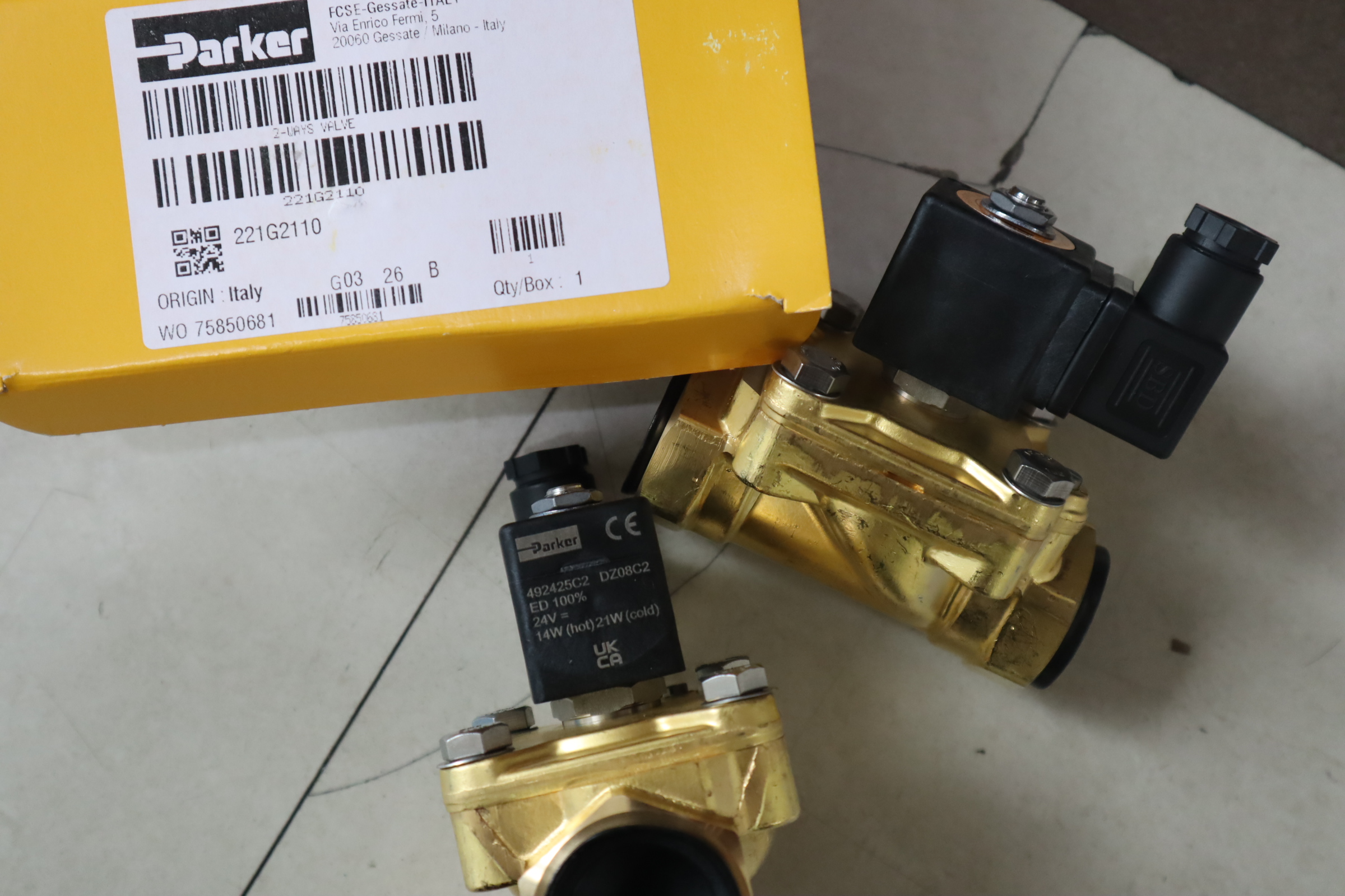 221G2110 WO 75850681 492425C2 DZ08C2 ED 24V 派克PARKER