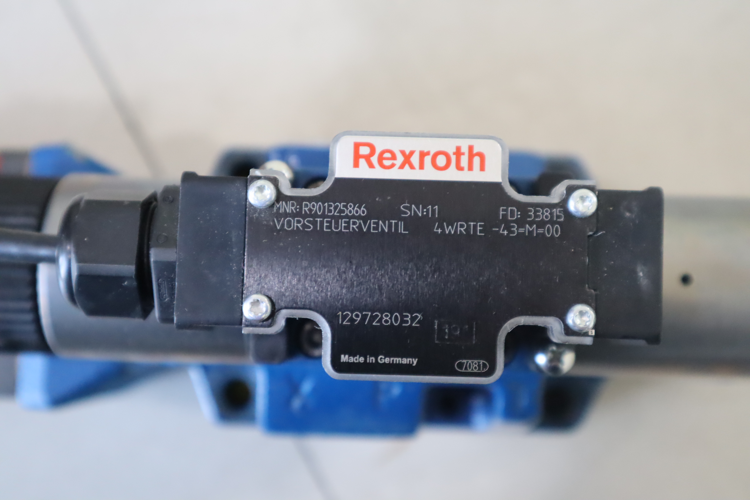 4WRTE16E200L-46/6EG24EK31/F1M R901052558 力士乐REXROTH比例阀