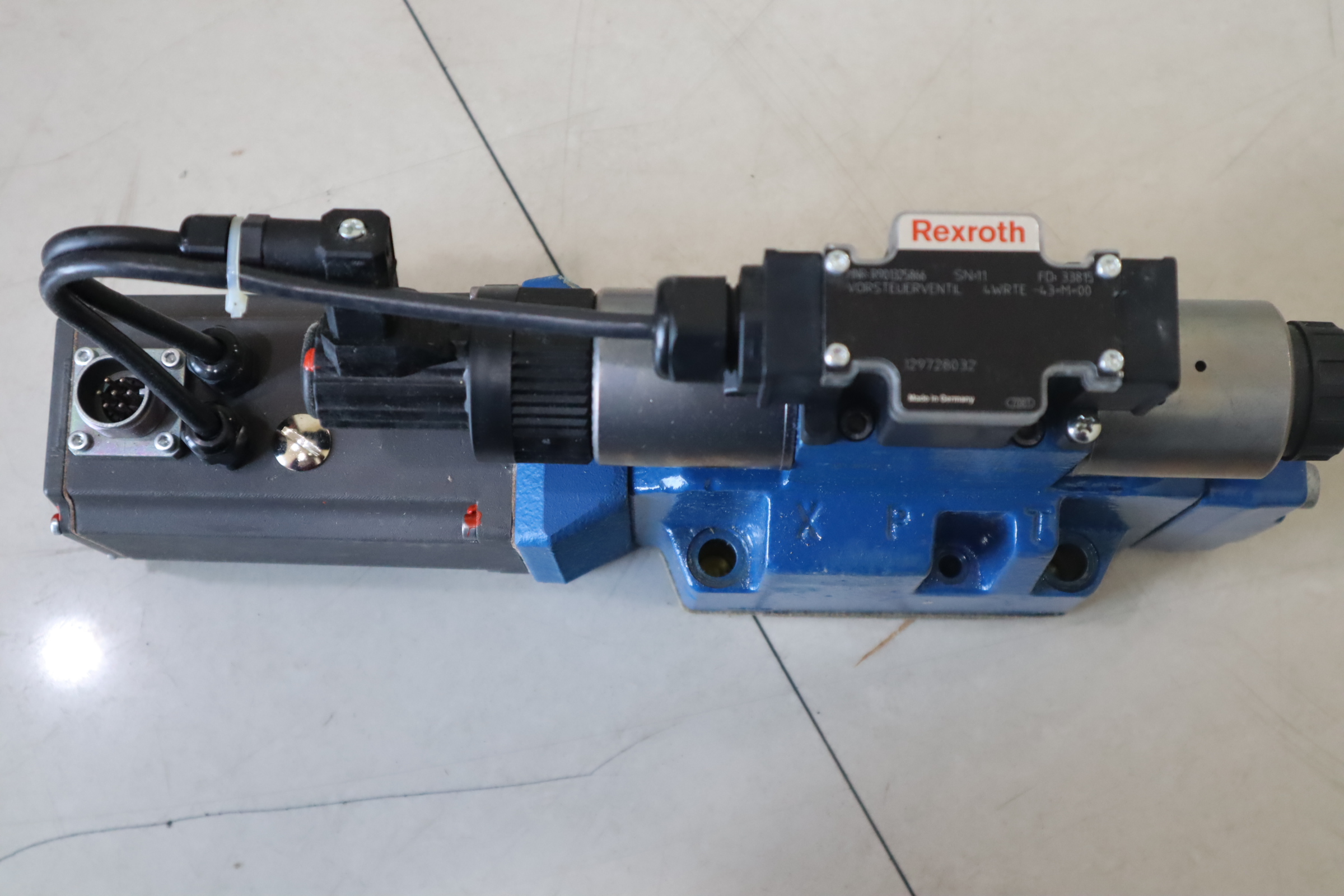 4WRTE16E200L-46/6EG24EK31/F1M R901052558 力士乐REXROTH比例阀