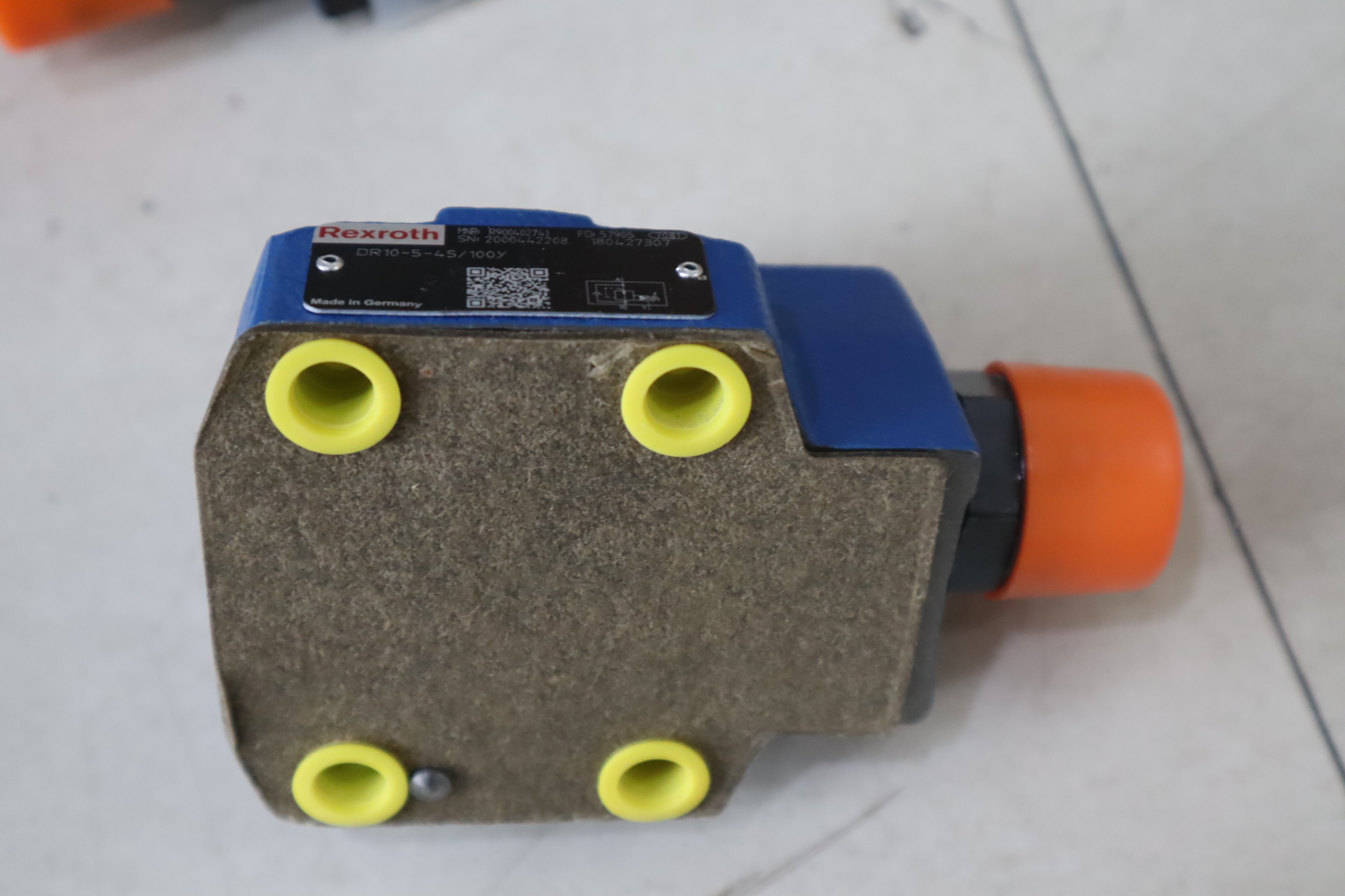 DR10-5-45/100YDR10-5-44/100YDR10-5-4X/100Y R900402741