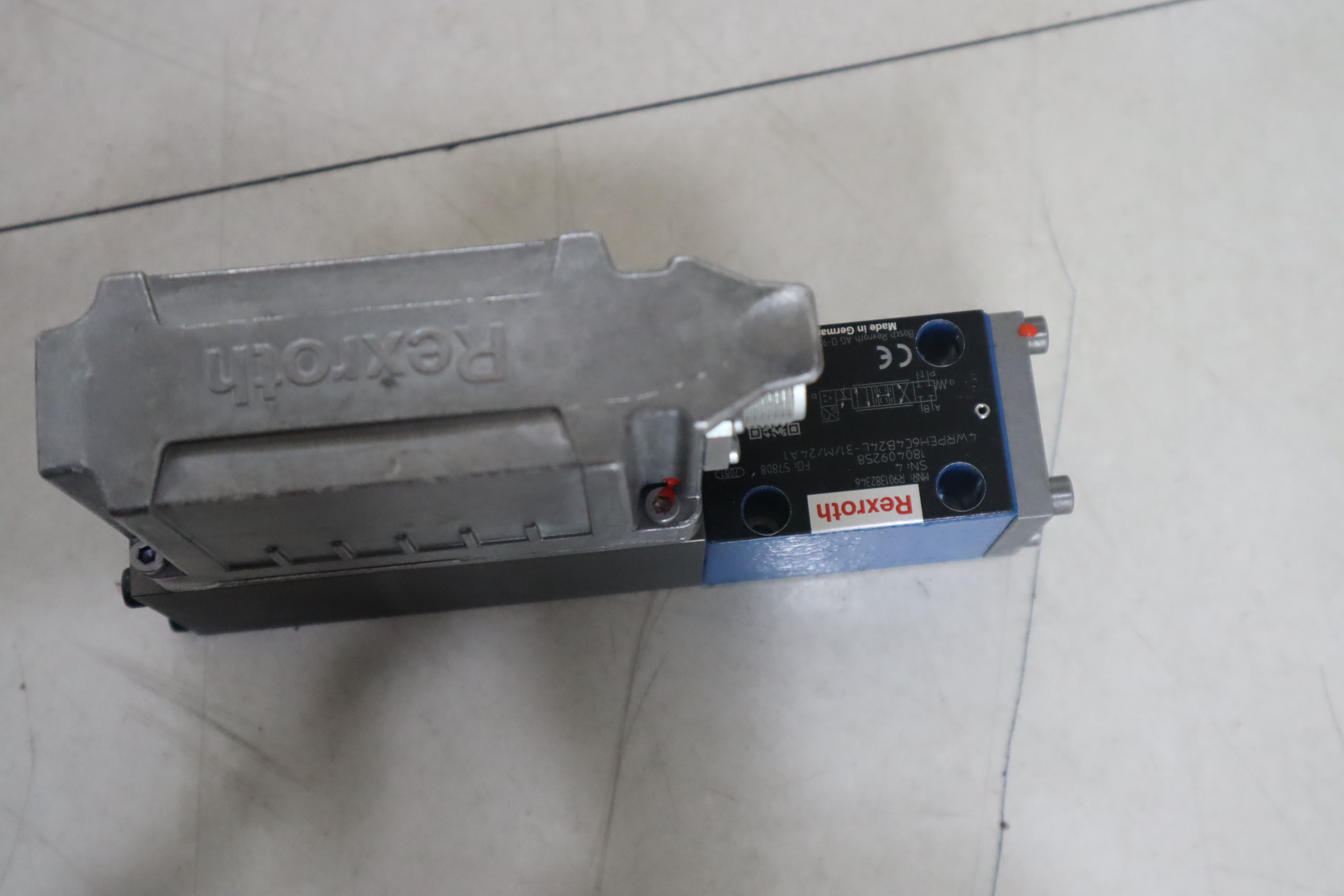 4WRPEH6C4B24L-31/M/24A1 R901382346  力士乐REXROTH高频响阀