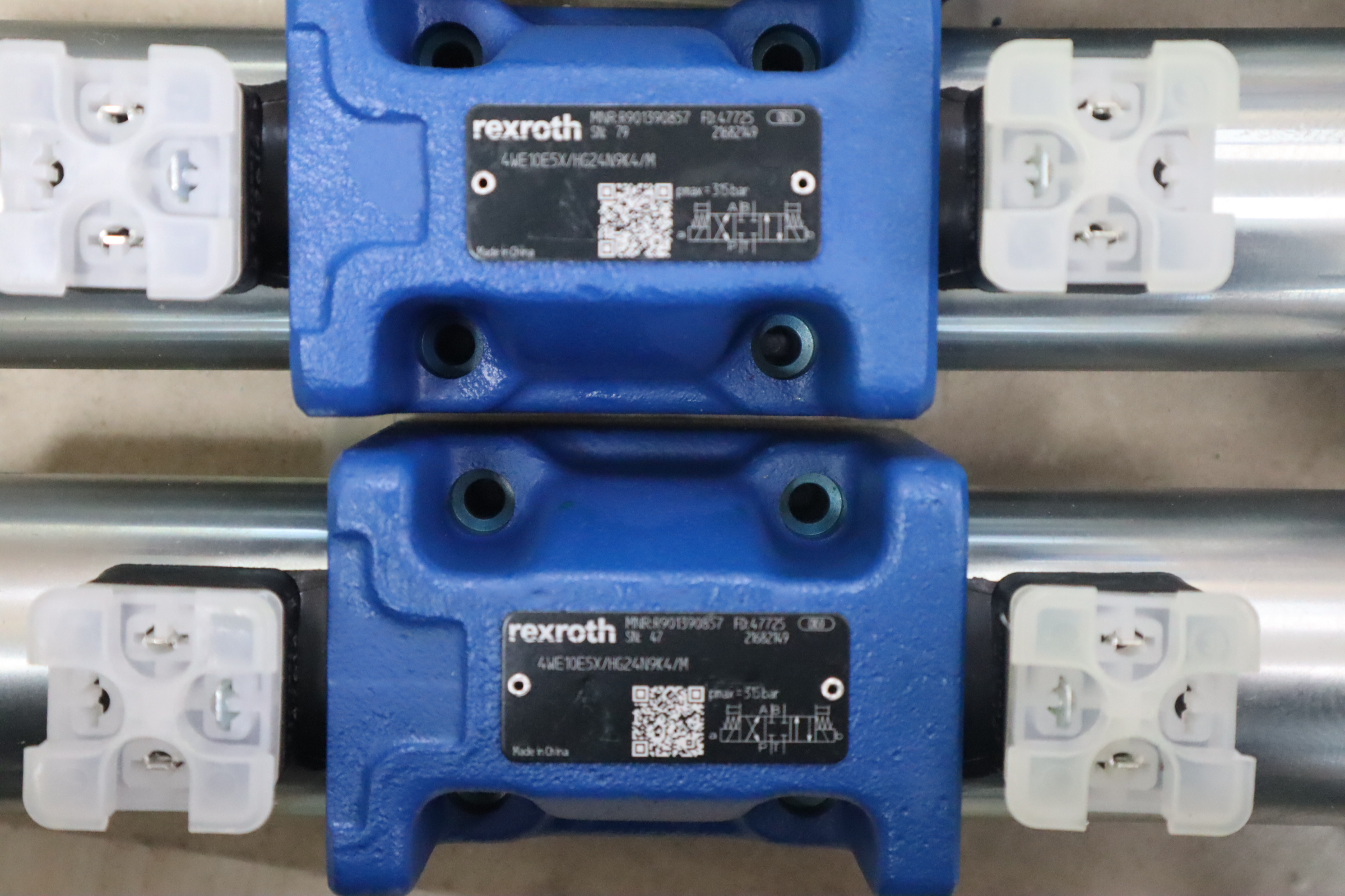 4WE10J5X/HG24N9K4/M R901401552 4WE10J50/HG24N9K4/M REXROTH