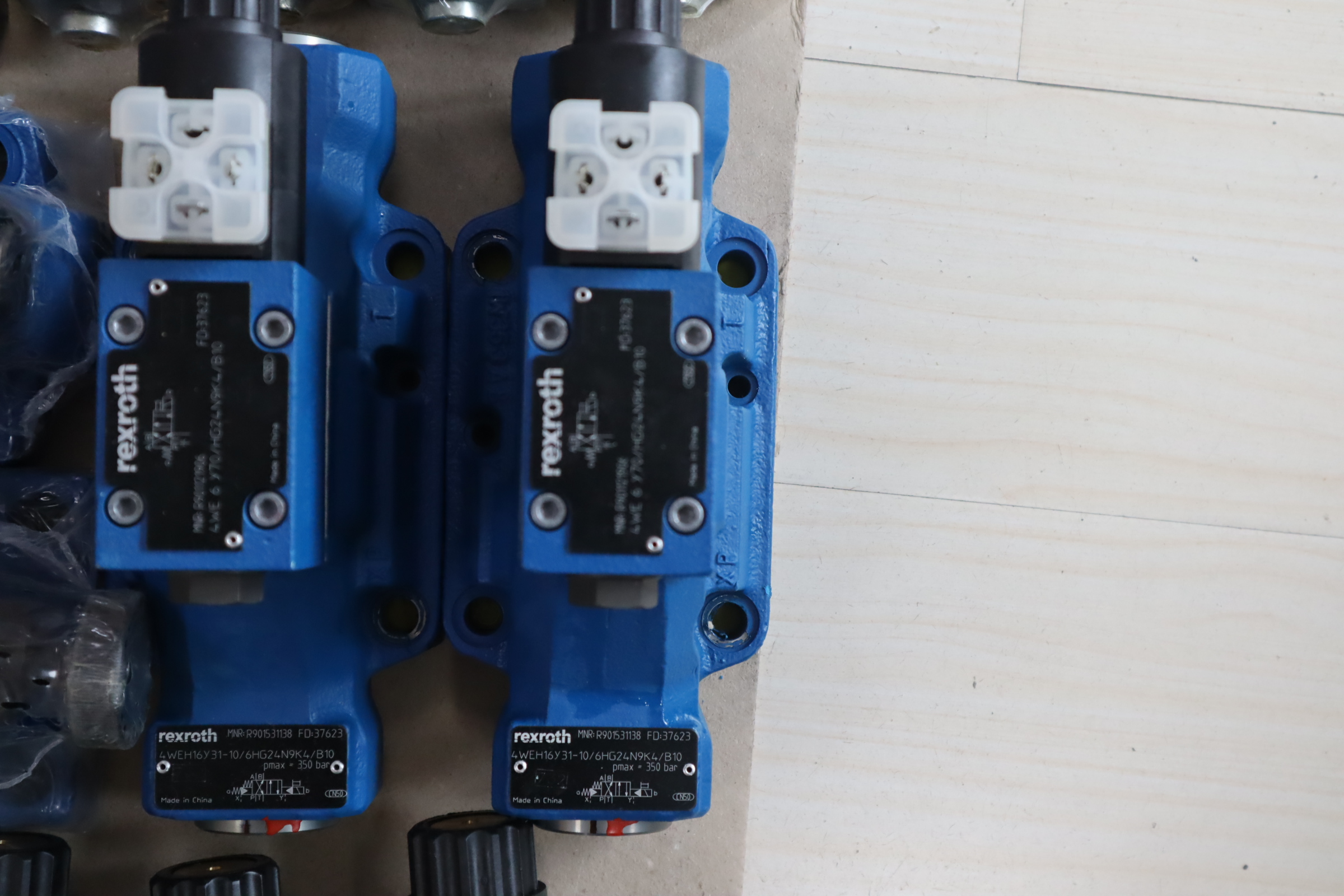 R901121906 4WE6Y7X/HG24N9K4/B10 REXROTH力士乐电磁阀