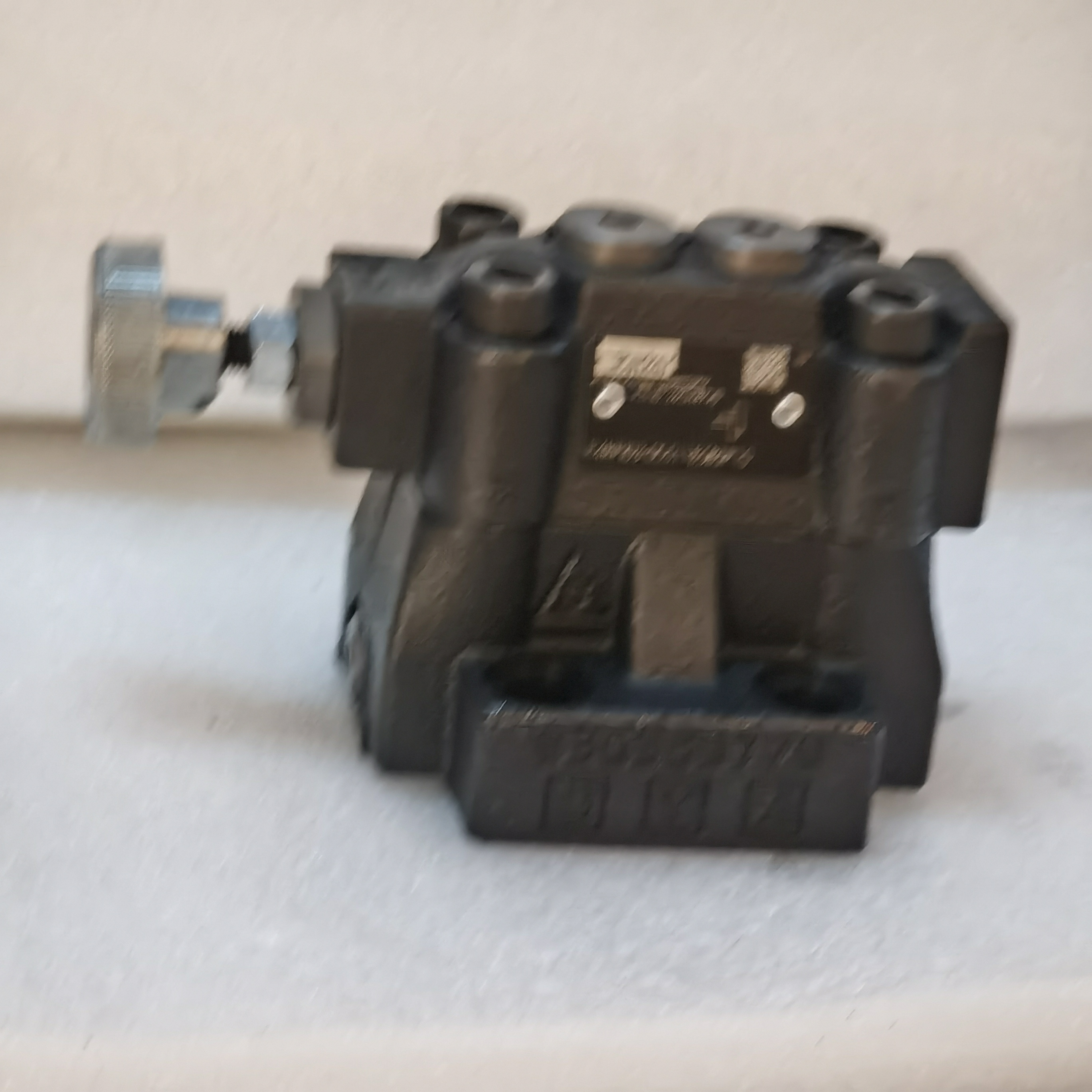 PARKER派克阀减压阀R4R03-59511B510液压阀R4RPI03-00511B5BSP10