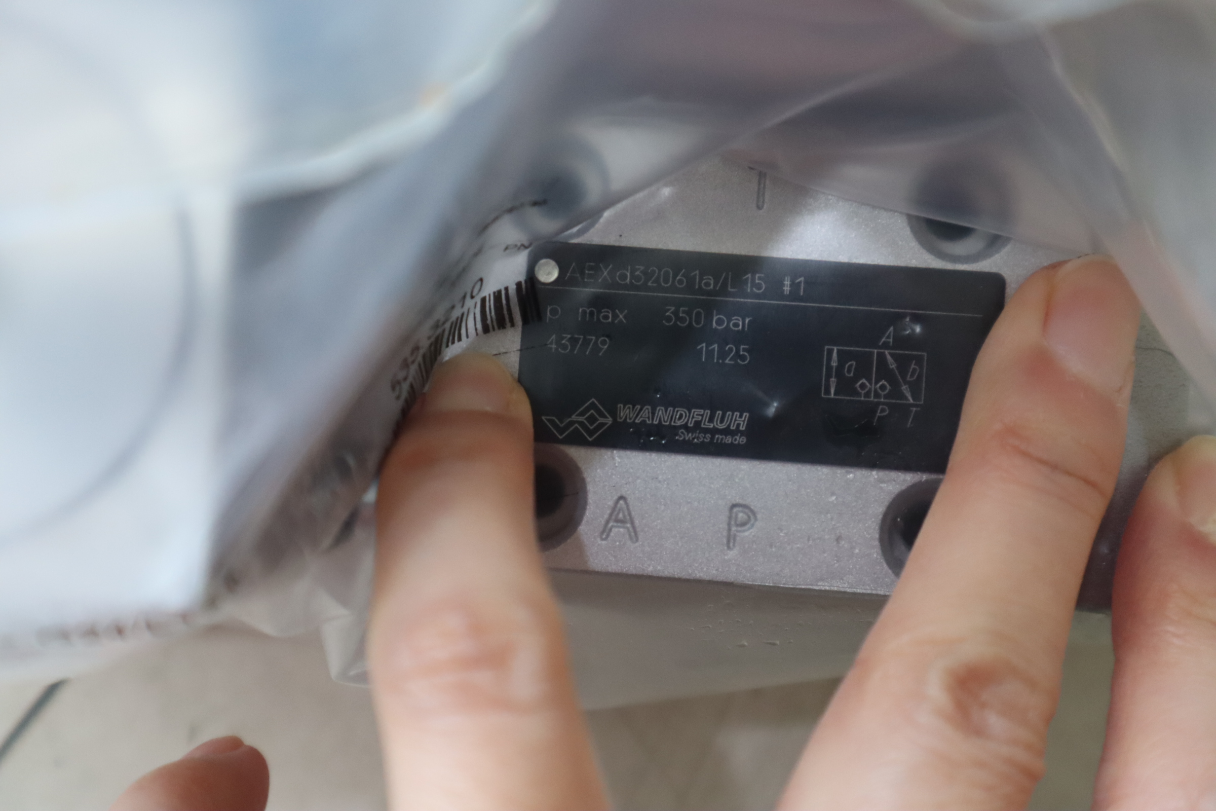 AEXd32061a/L15 WANDFLUH万福乐