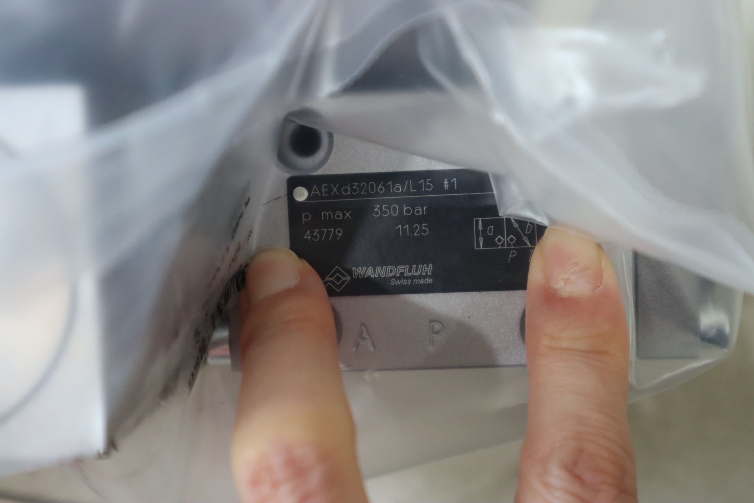 AEXd32061a/L15 WANDFLUH万福乐