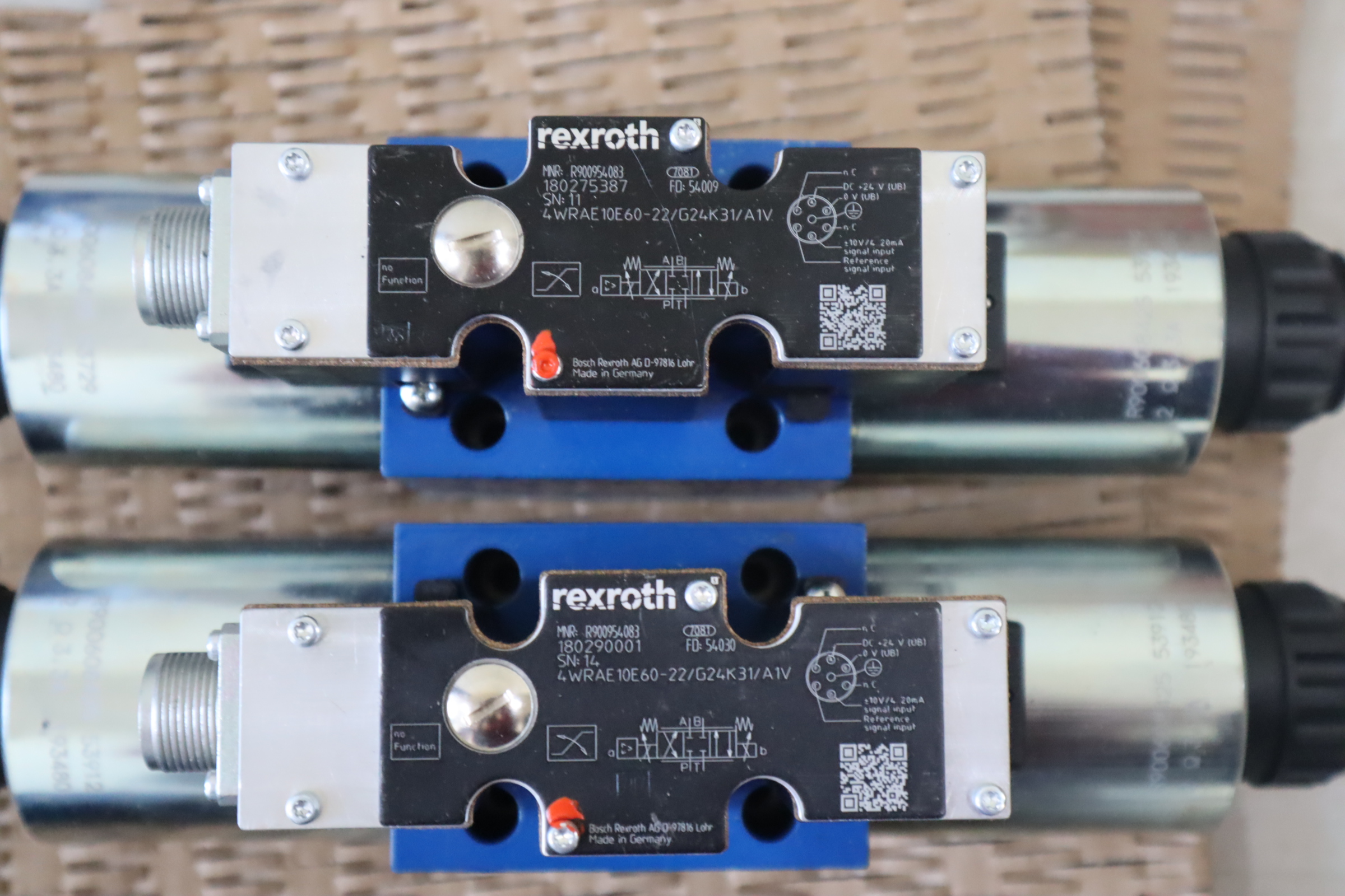 4WRAE10E60-22/G24K31/A1V R900954083 R900608425 REXROTH力士乐