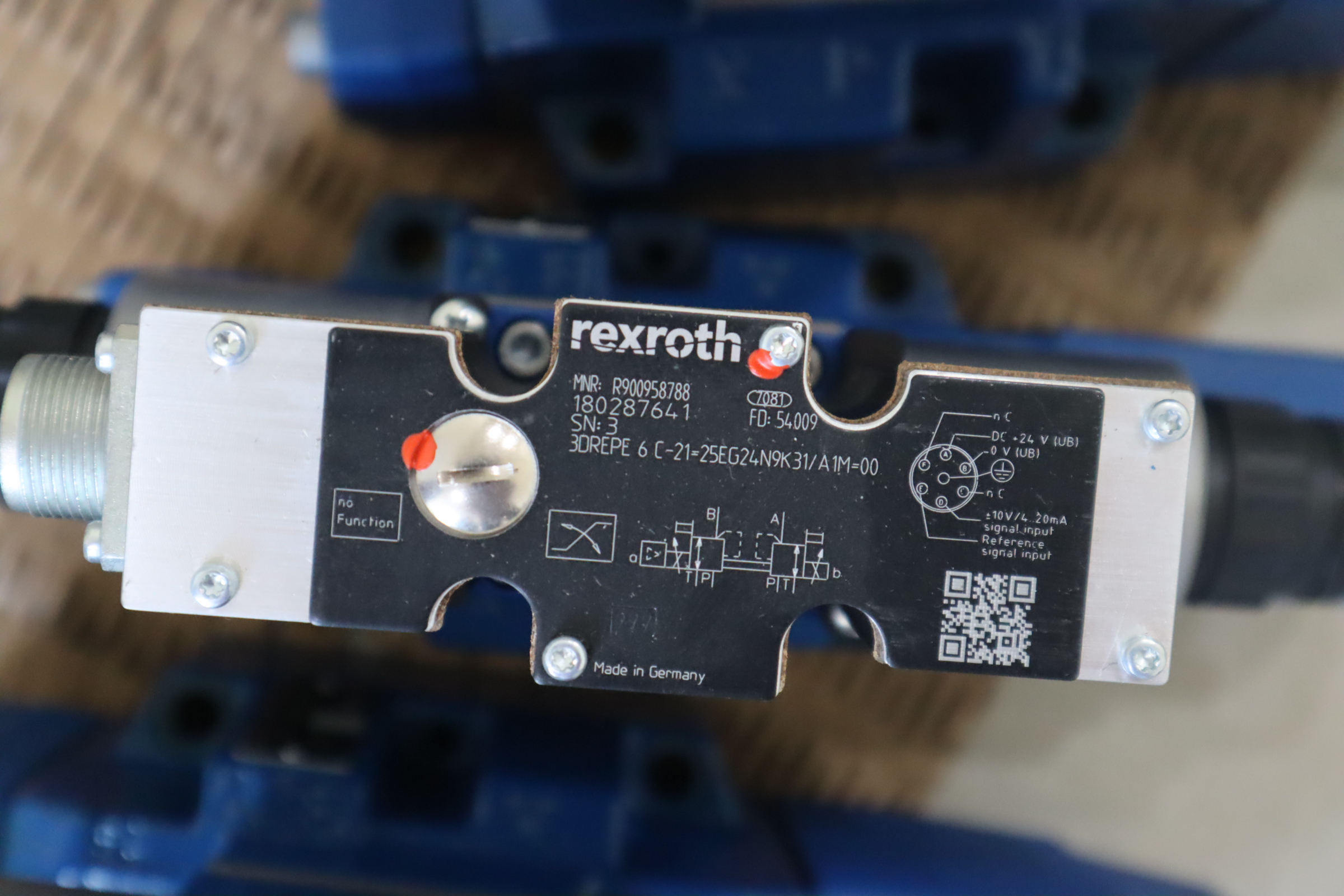 R900958788 3DREPE6C-2X 25EG24N9K31/A1M 00 REXROTH力士乐比例阀