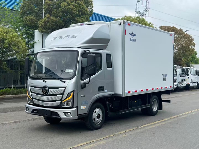福田奥铃蓝牌4.2米冷藏车 排半冷链运输车 158马力动力足