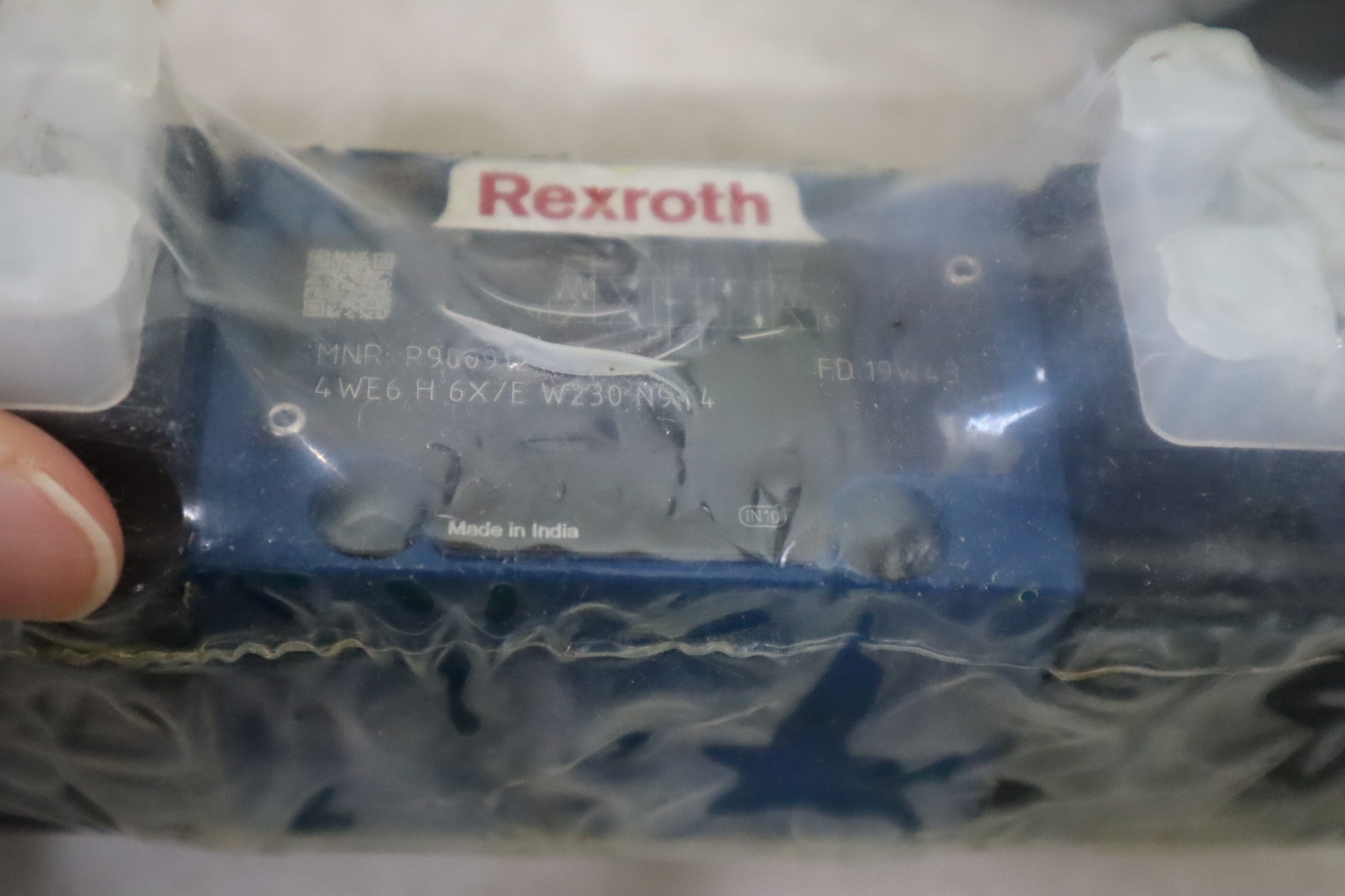 R900912494 4WE6H6X/EW230N9K4 力士乐REXROTH 电磁阀