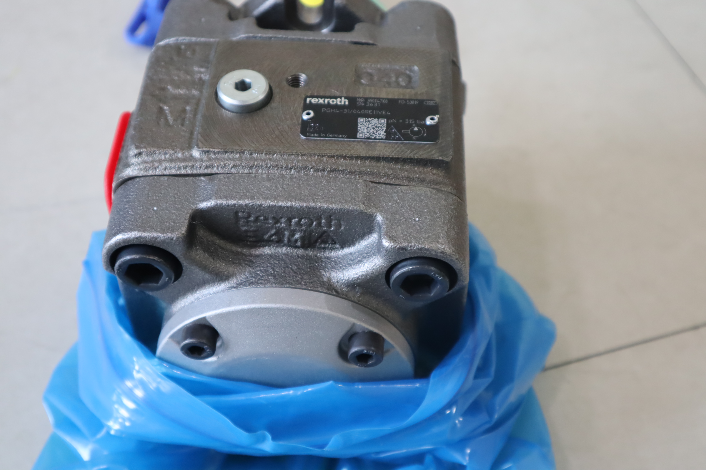 R901147108 PGH4-3X/040RE11VE4 PGH4-32/040RE11VE4 力士乐齿轮泵