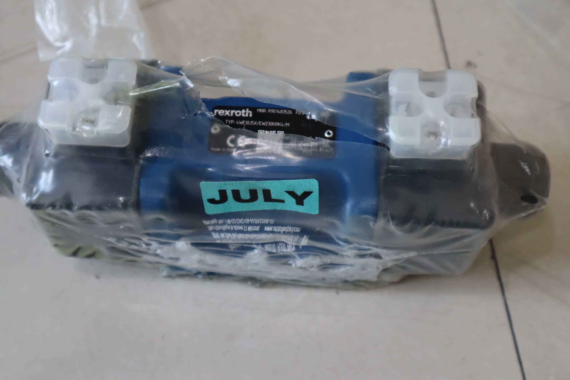R901483526 4WE10J52/EW230N9K4/M 德国力士乐REXROTH电磁阀