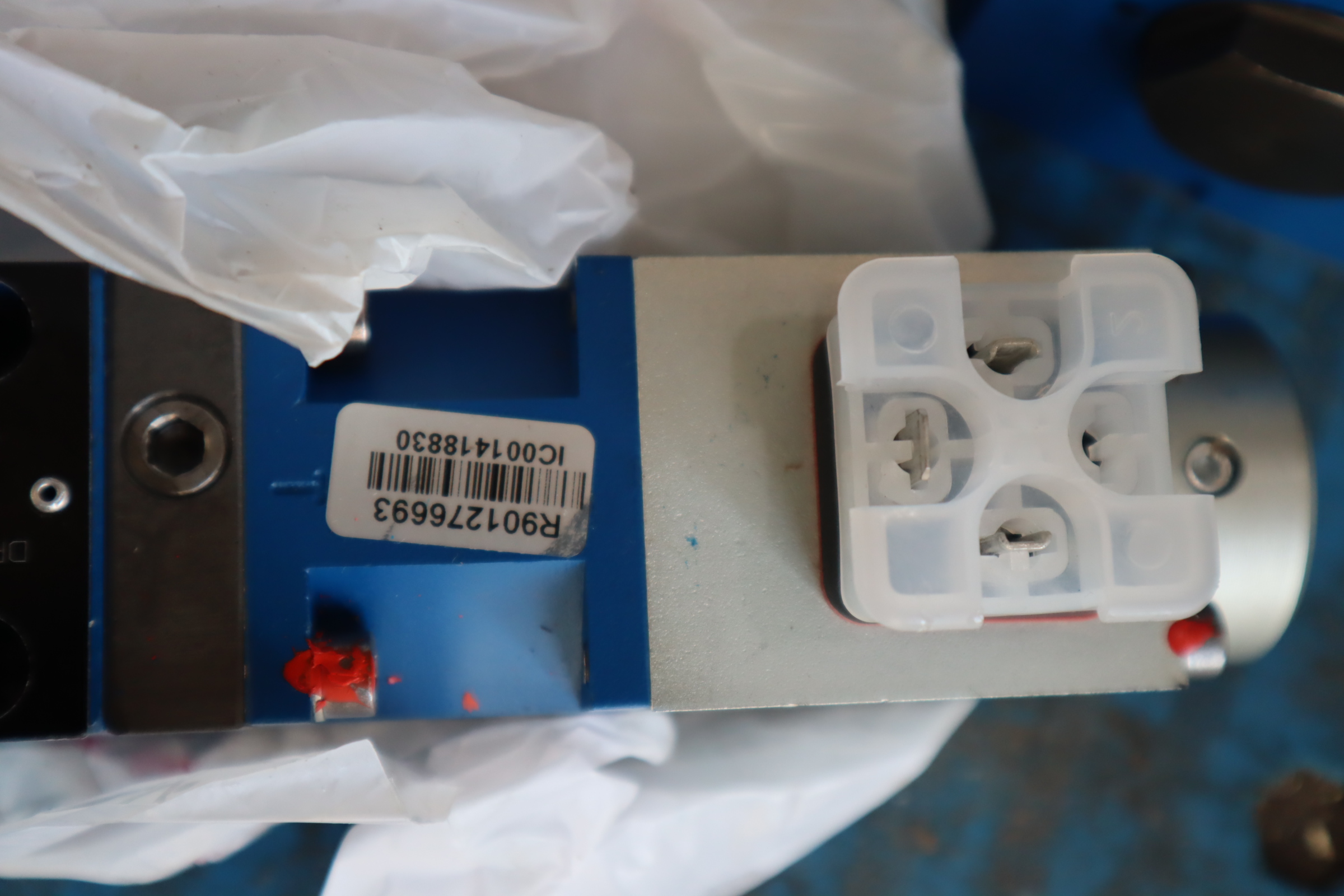 R901276693 0831006056 24VDC 0.8A 03494 REXROTH力士乐比例阀