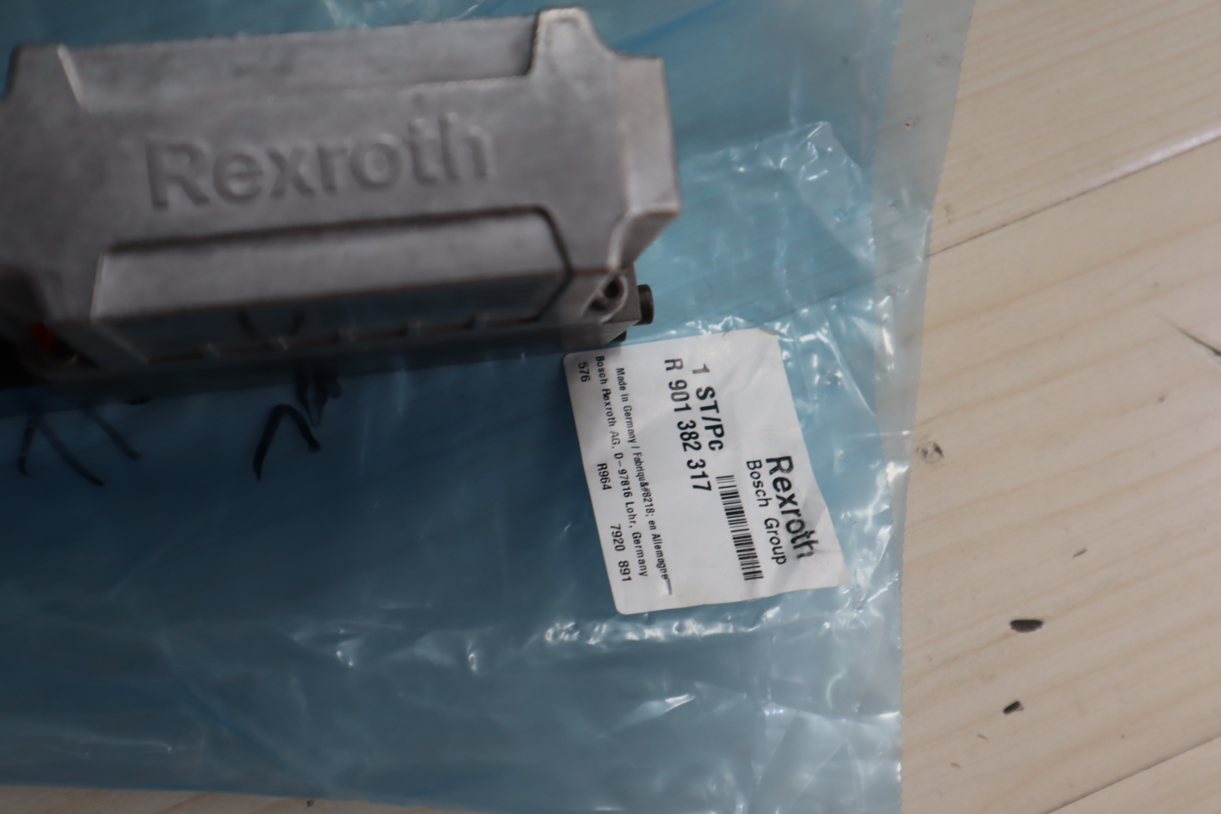 R901382317 4WRPEH6C4B04L-31/M/24A1  德国REXROTH力士乐比例阀