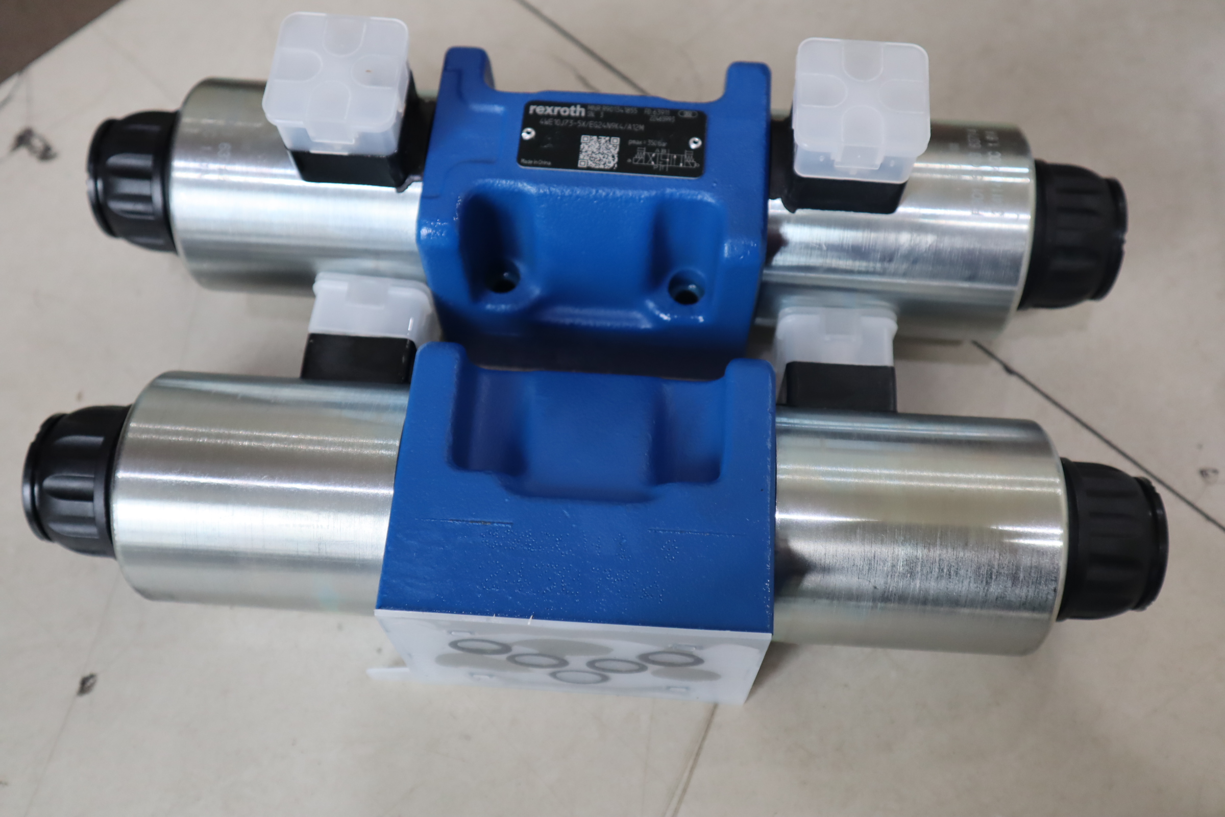 4WE10J73-5X/EG24N9K4/A12M R901341855 德国REXROTH力士乐电磁阀