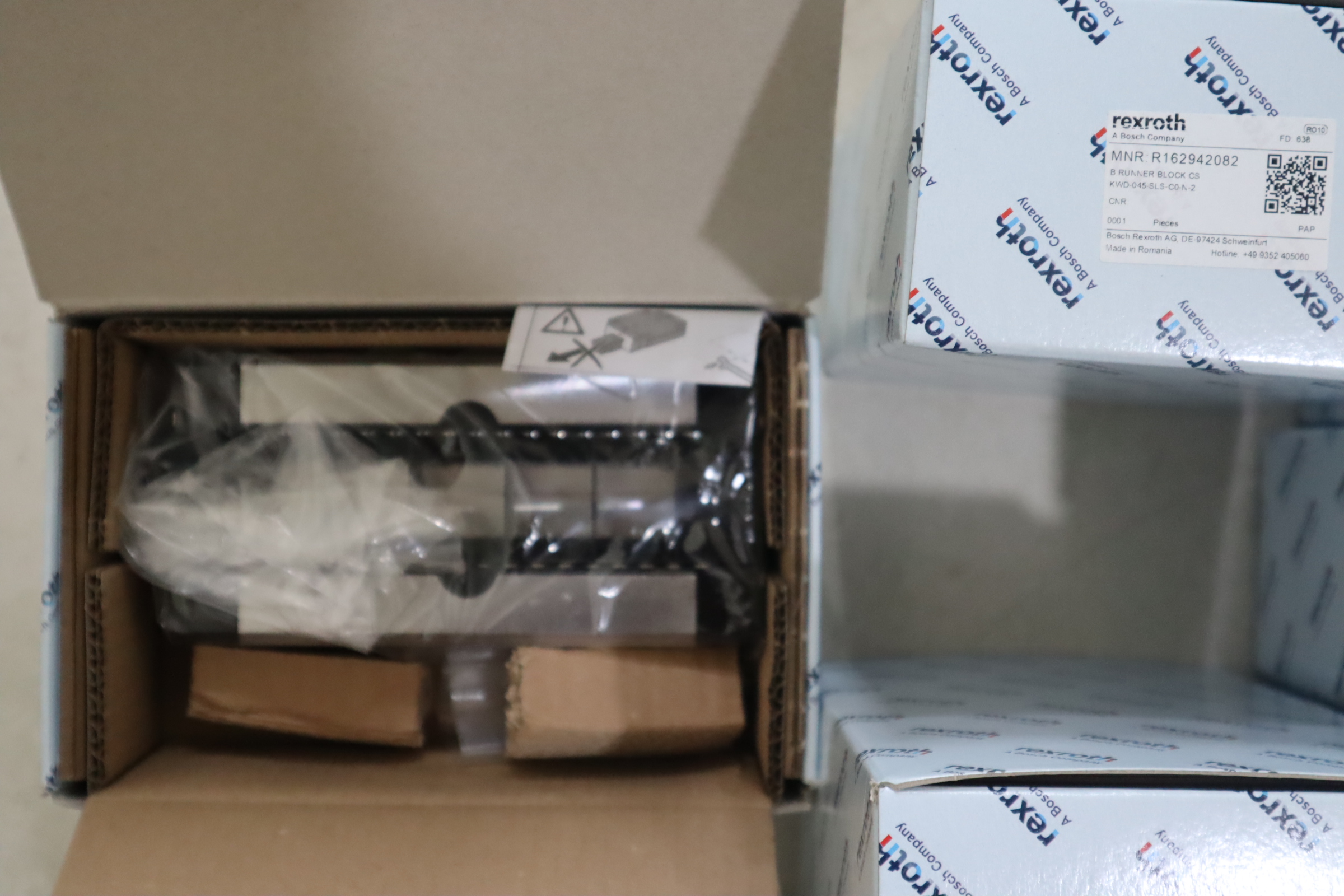 R162942082 KWD-045-SLS-C0-N-2 德国REXROTH力士乐滑块导轨