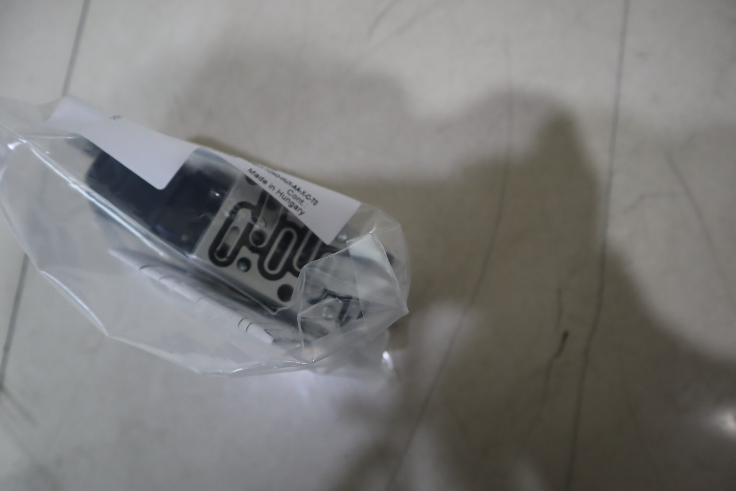 5811170540 V58152SR244211CNOHUXAAXCT0 AVENTICS安沃驰气动阀