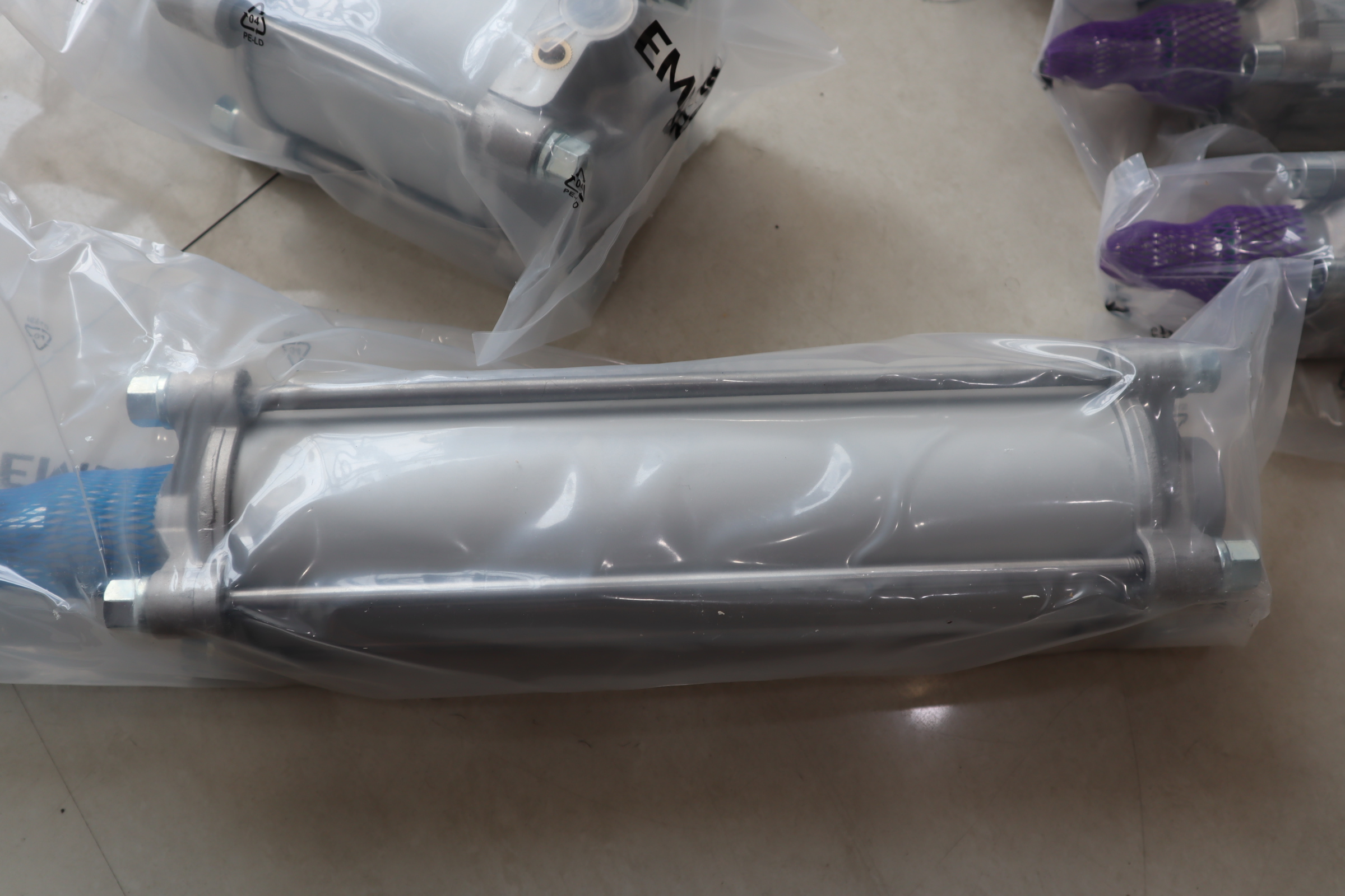 0822344008  TRB 080-0250 AVENTICS安沃驰气缸气动阀