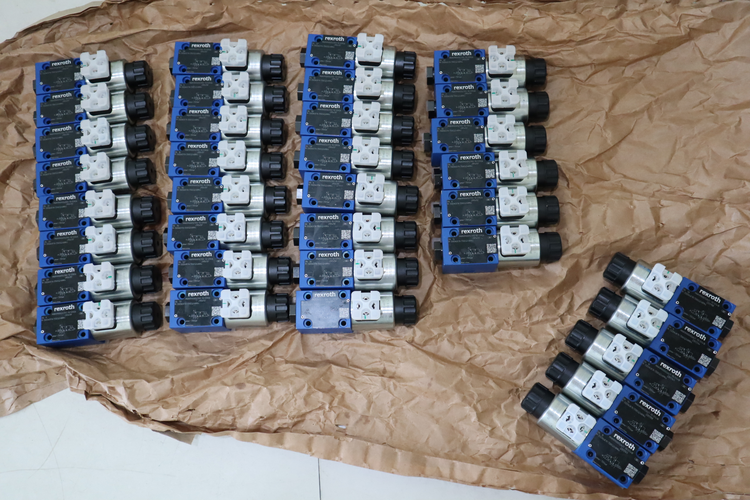 M-3SED6UK12/350CG24N9K4 R900052621 德国力士乐REXROTH