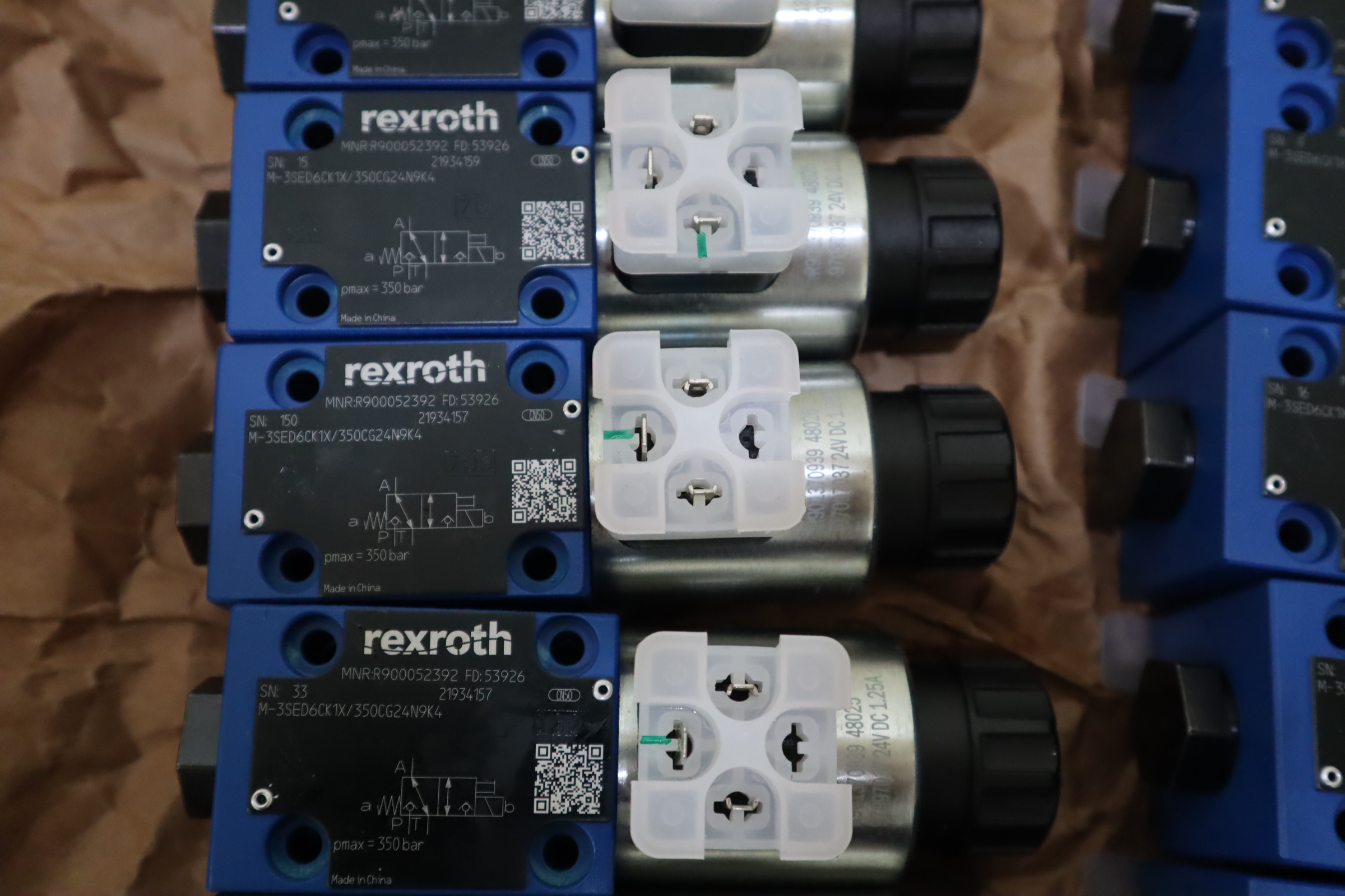 M-3SED6CK1X/350CG24N9K4 R900052392  德国力士乐REXROTH电磁球阀