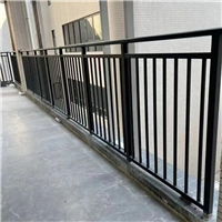 深圳阳台栏杆 铁艺护栏 围墙护栏厂家