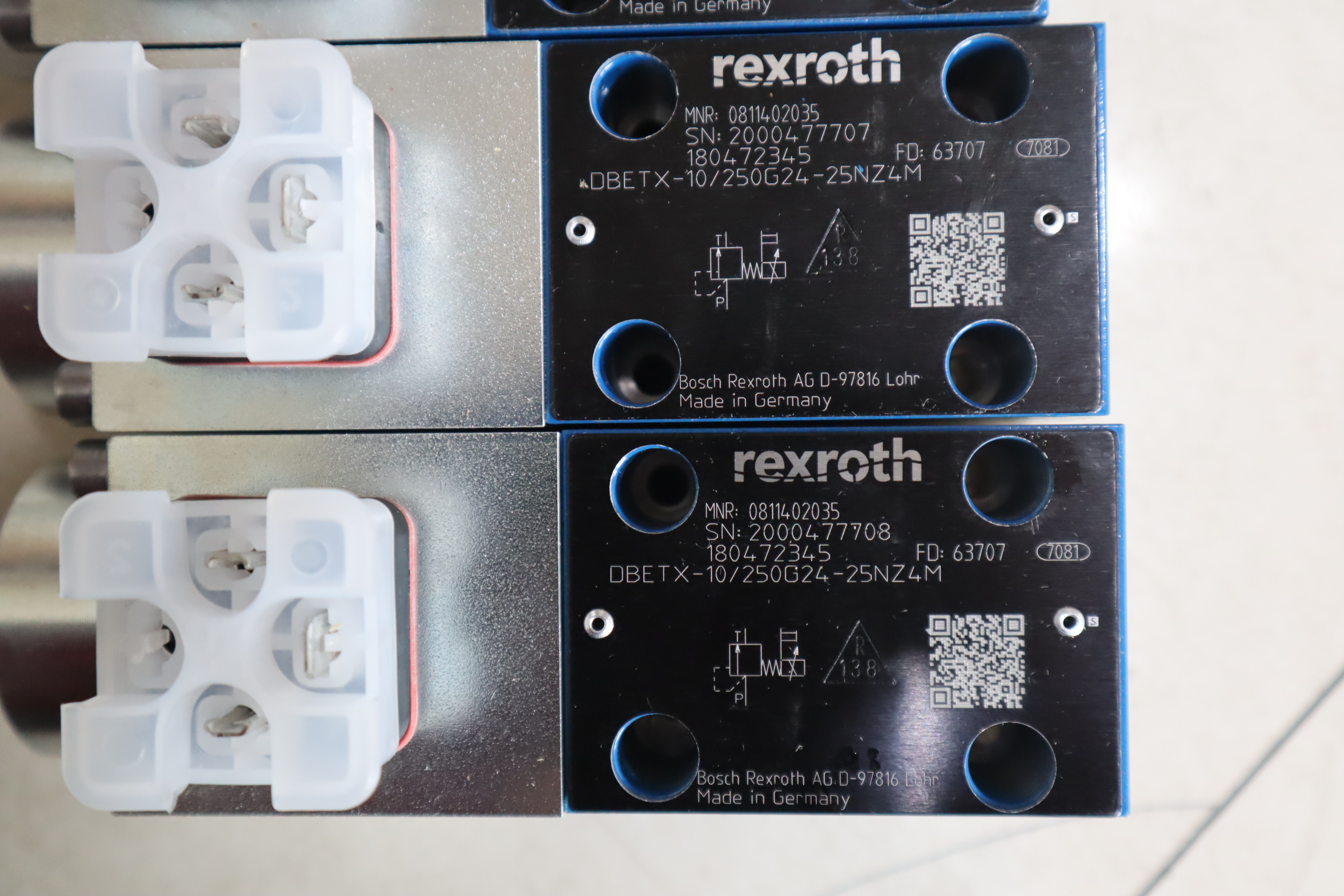 DBETX-1X/250G24-25NZ4M 0811402035 德国力士乐REXROTH比例阀