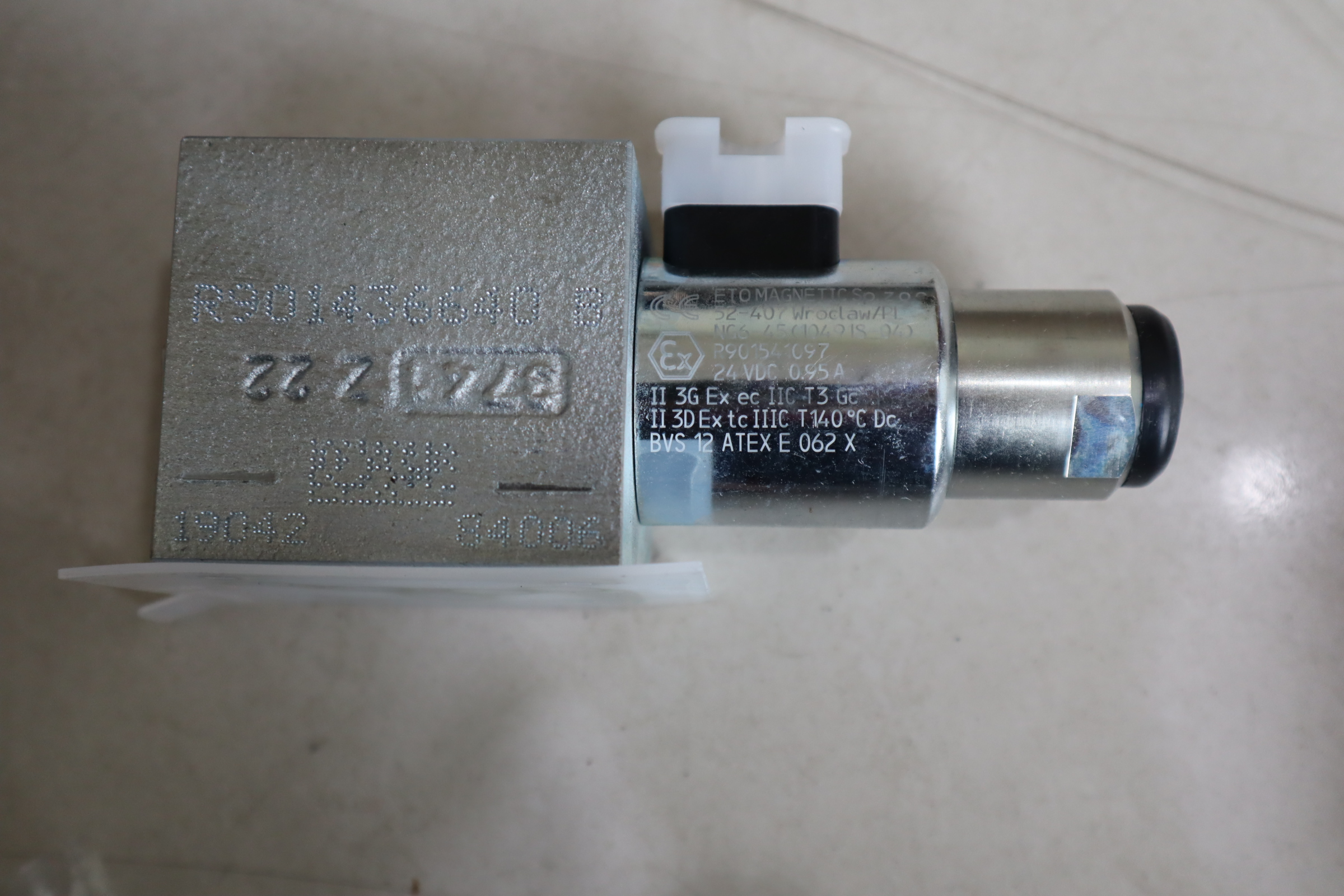 R901271163 M-3SED10CK14/350CG24N9XNK4/V 力士乐REXROTH