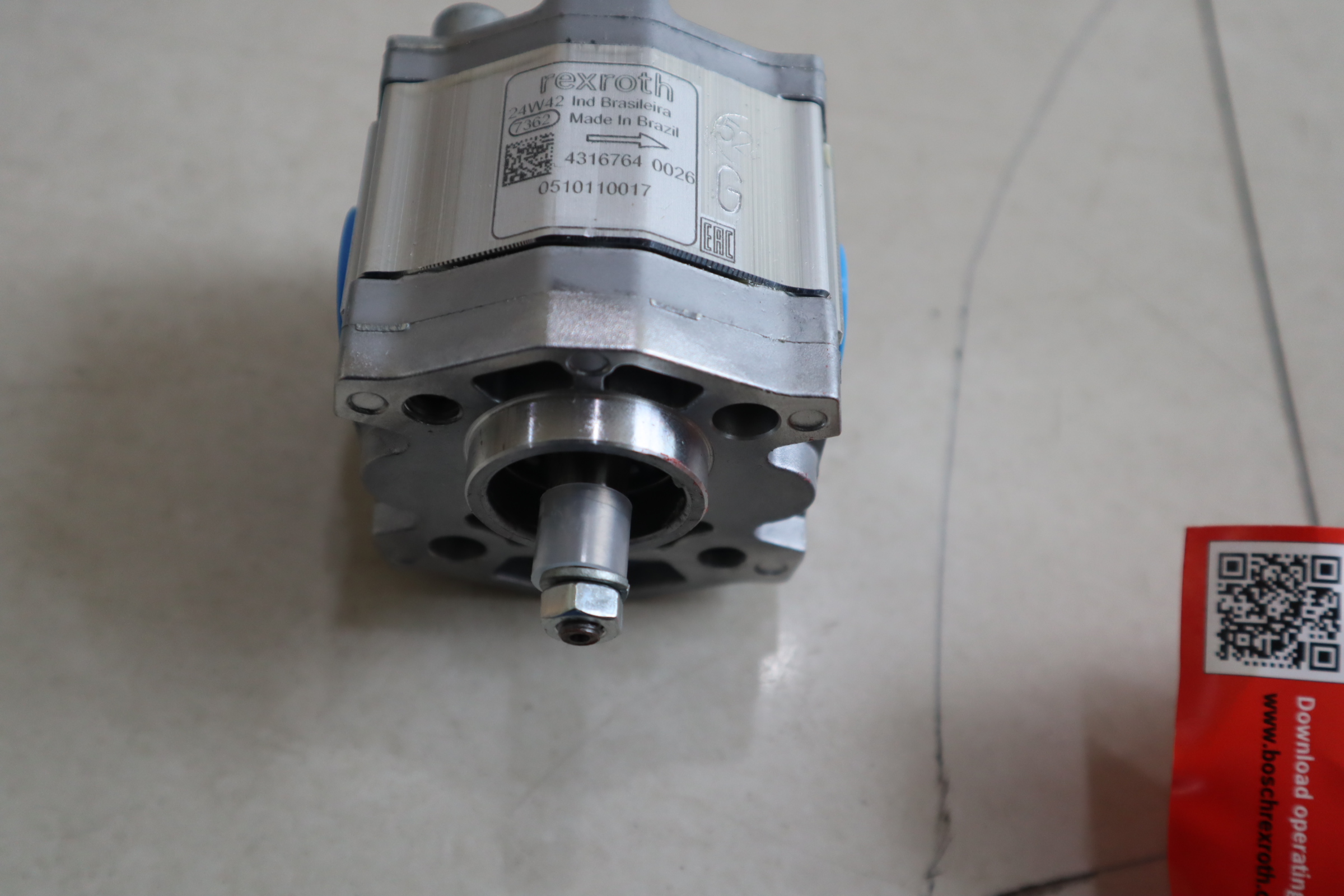 0510110017  AZP -32-2.0RCP02MB 德国力士乐REXROTH齿轮泵