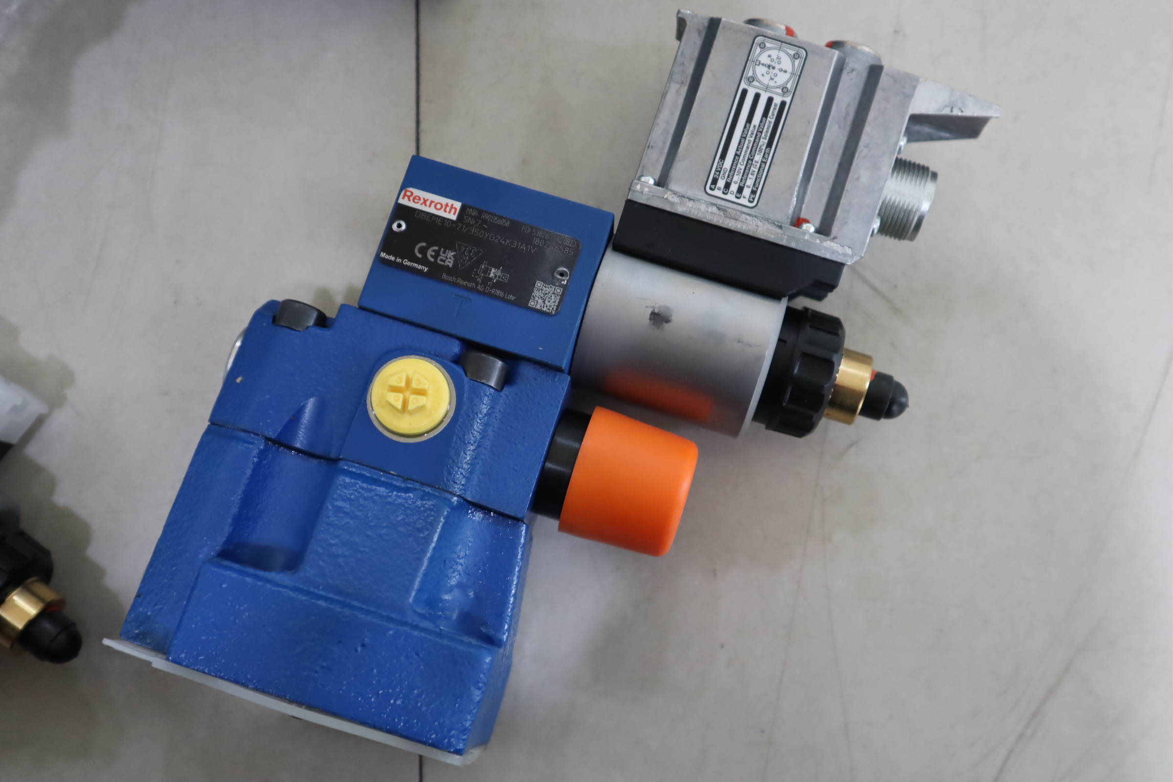R901335399 DBEM10-7X/315YG24K4M 德国力士乐REXROTH比例溢流阀