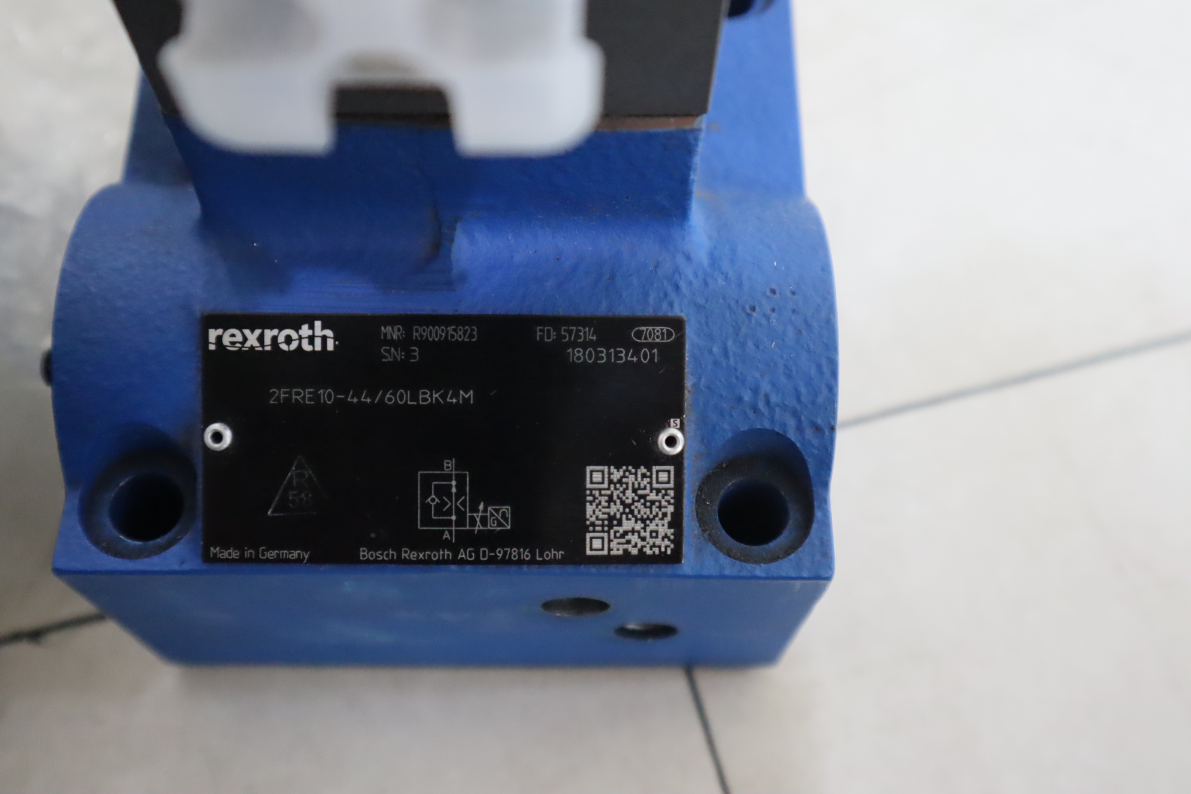 R900915814 2FRE16-42/160LBK4M 德国力士乐REXROTH 流量阀比例阀